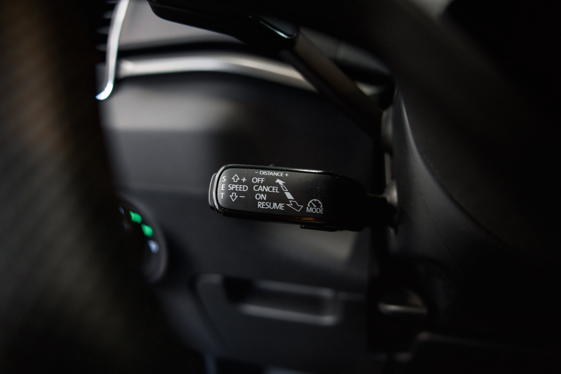 SKODA Karoq 1.0 TSI Ambition DSG-image-23