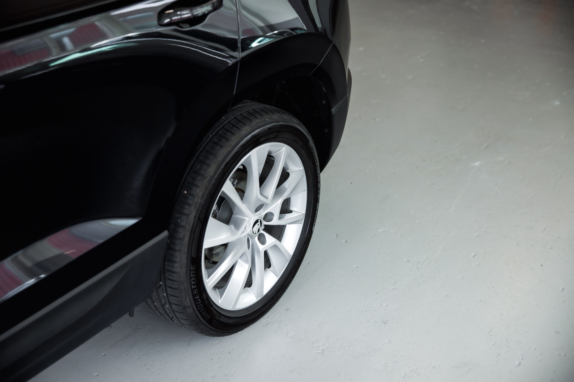SKODA Karoq 1.0 TSI Ambition DSG-image-15