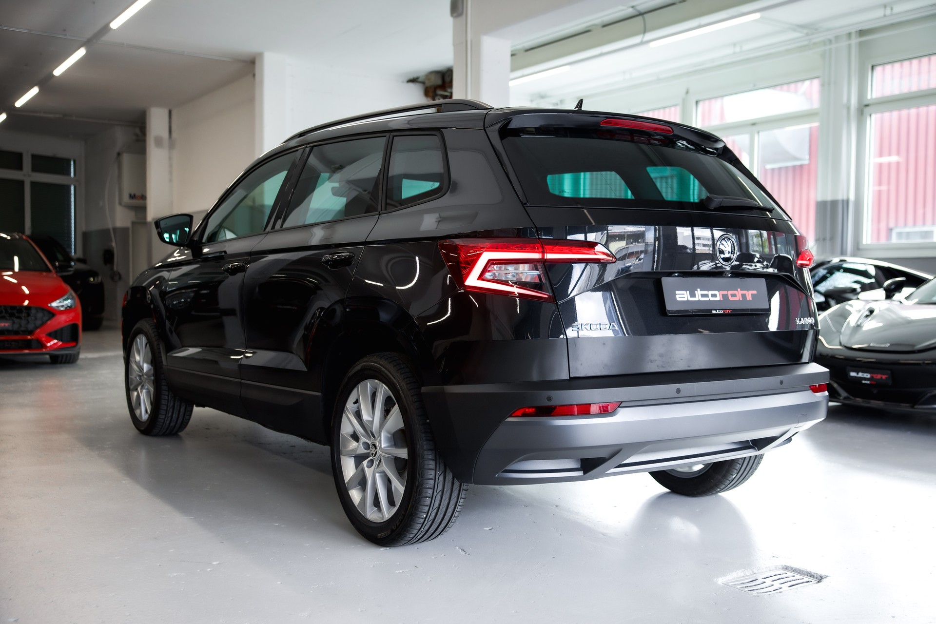SKODA Karoq 1.0 TSI Ambition DSG-image-6