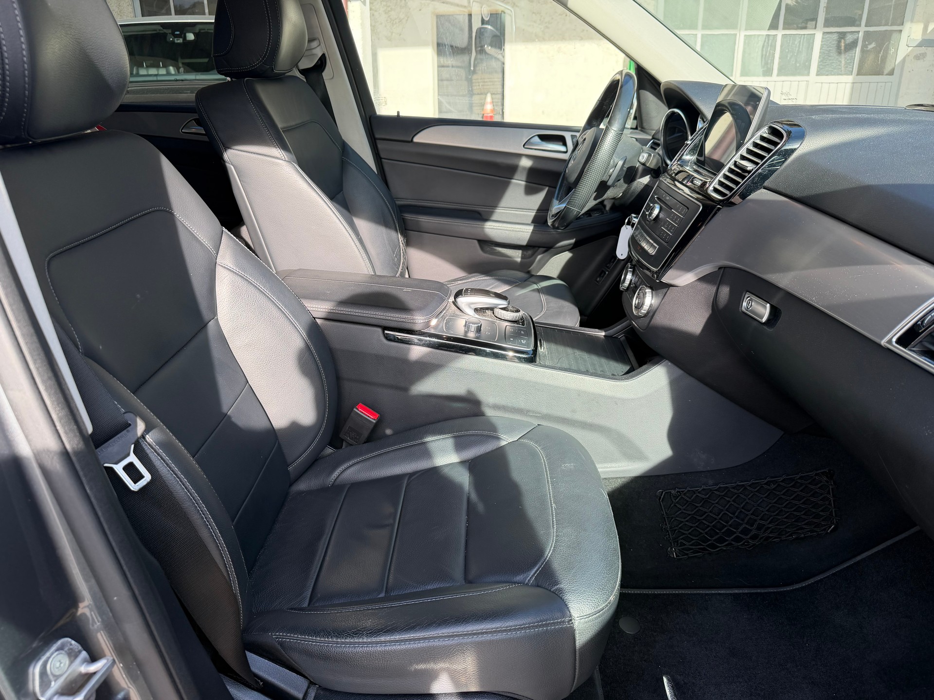 MERCEDES-BENZ GLE 500 e 4Matic 7G-Tronic-image-7
