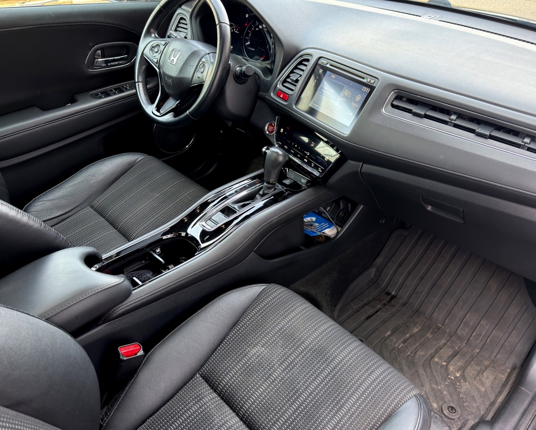 HONDA HR-V 1.5i-VTEC Executive CVT-image-23