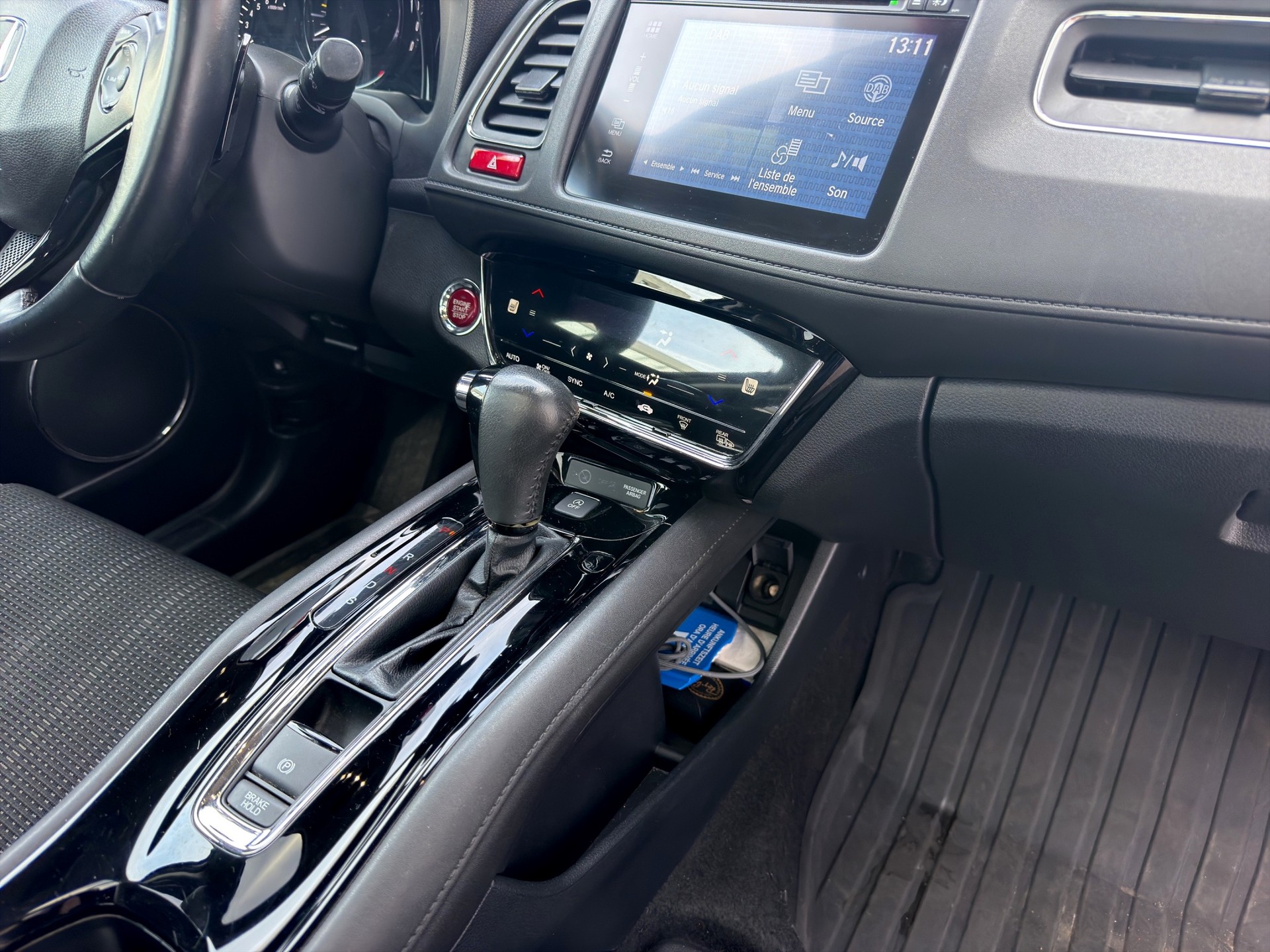 HONDA HR-V 1.5i-VTEC Executive CVT-image-24