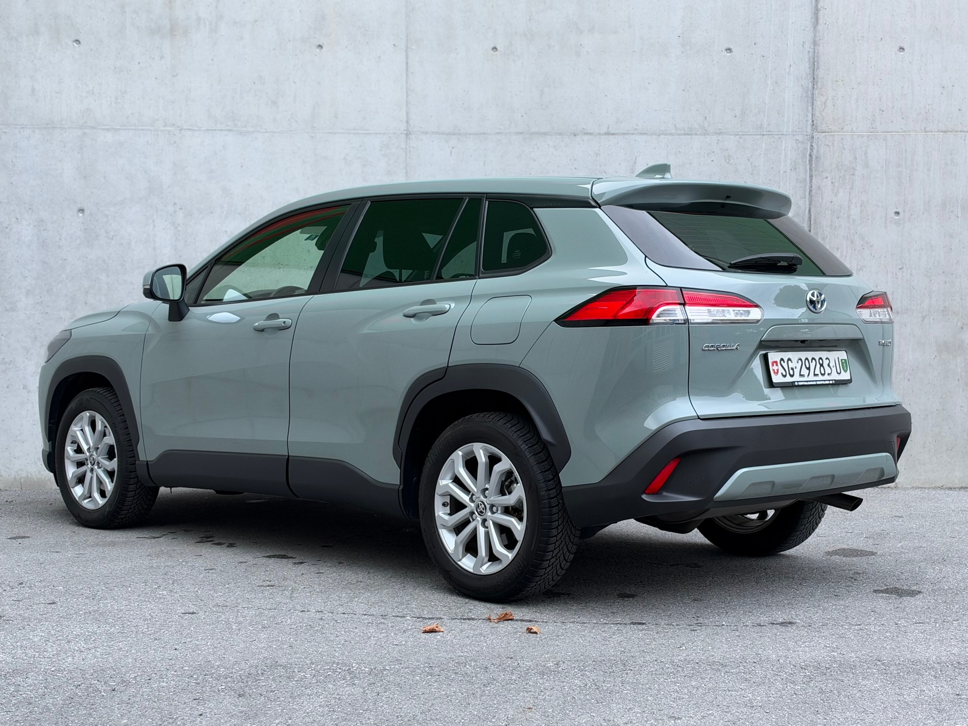 TOYOTA Corolla Cross 2.0 4WD Trend e-CVT-image-9