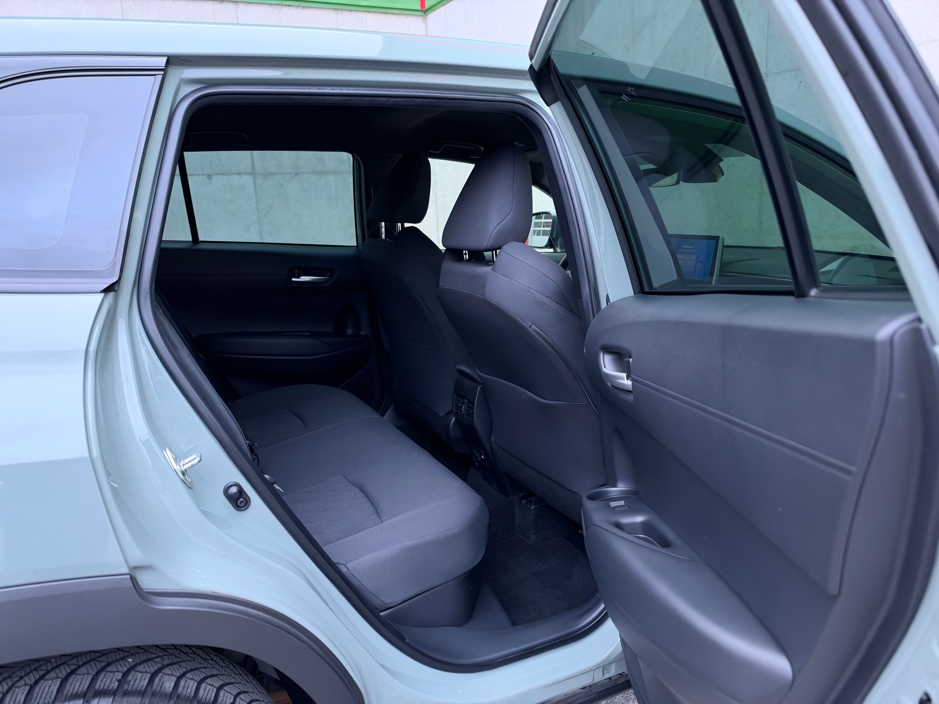 TOYOTA Corolla Cross 2.0 4WD Trend e-CVT-image-15