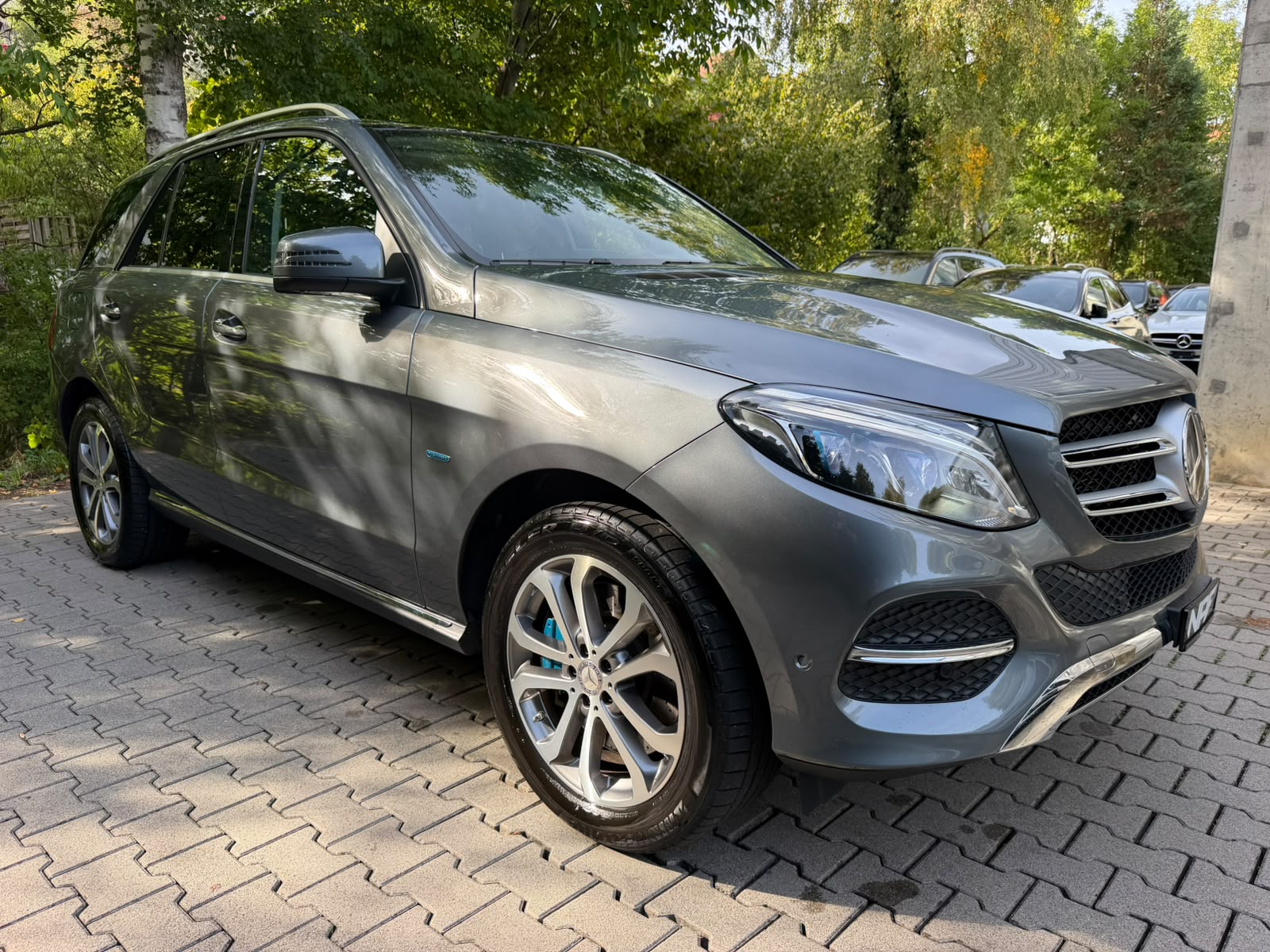 MERCEDES-BENZ GLE 500 e 4Matic 7G-Tronic-image-7