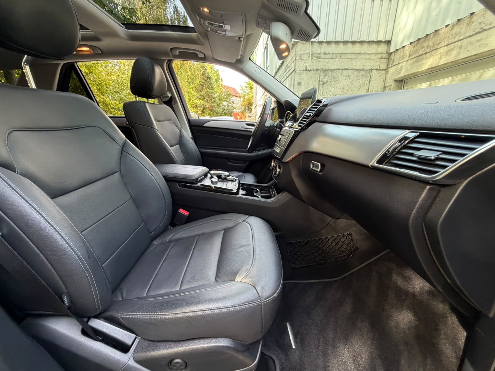 MERCEDES-BENZ GLE 500 e 4Matic 7G-Tronic-image-19