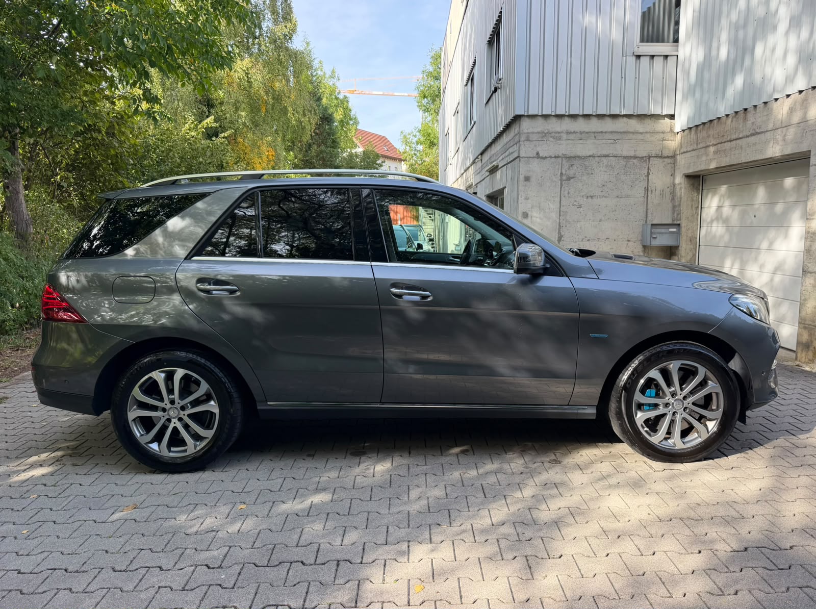 MERCEDES-BENZ GLE 500 e 4Matic 7G-Tronic-image-6