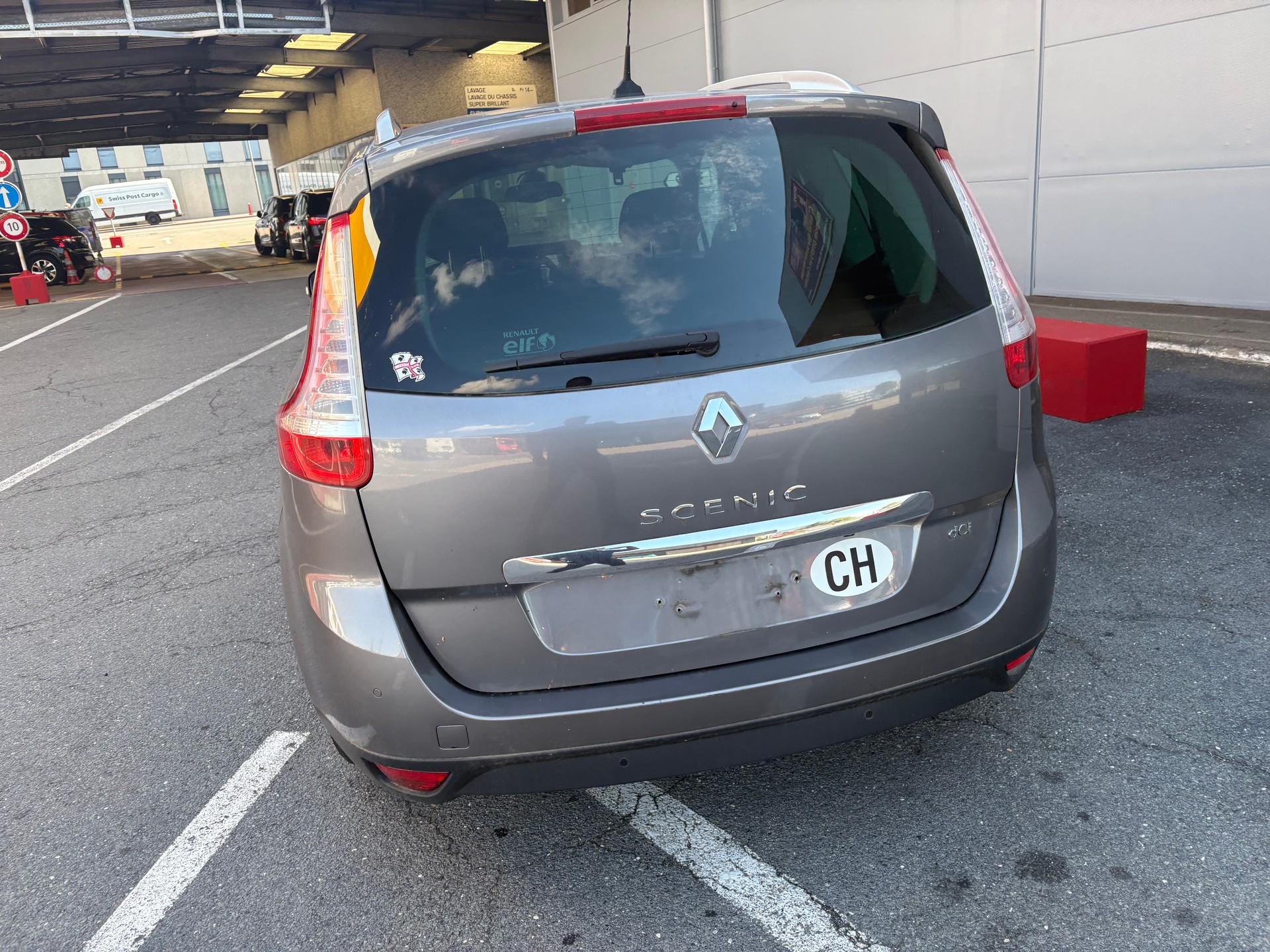 RENAULT Grand Scénic 1.5 dCi Dynamique EDC-image-6