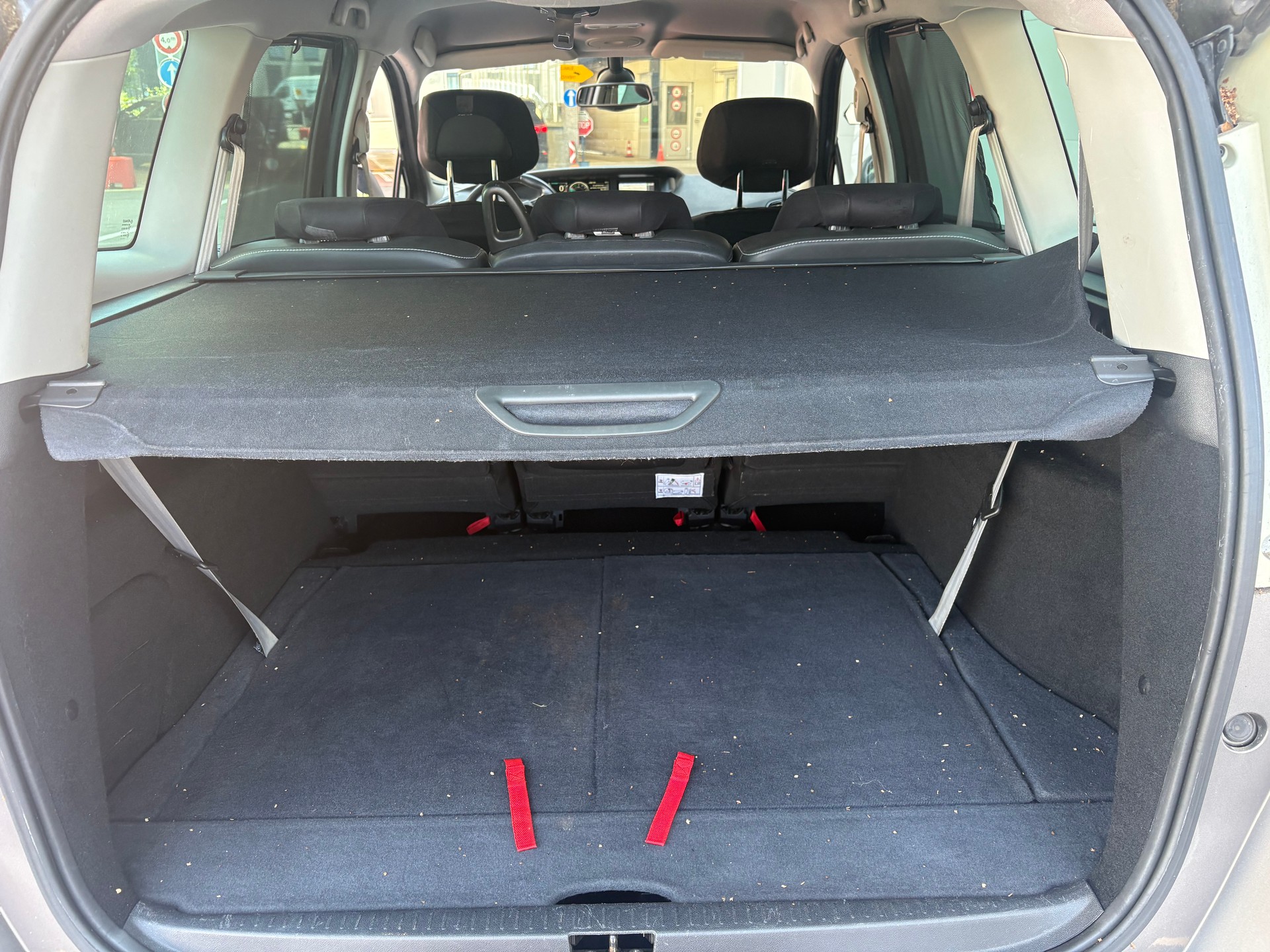 RENAULT Grand Scénic 1.5 dCi Dynamique EDC-image-9