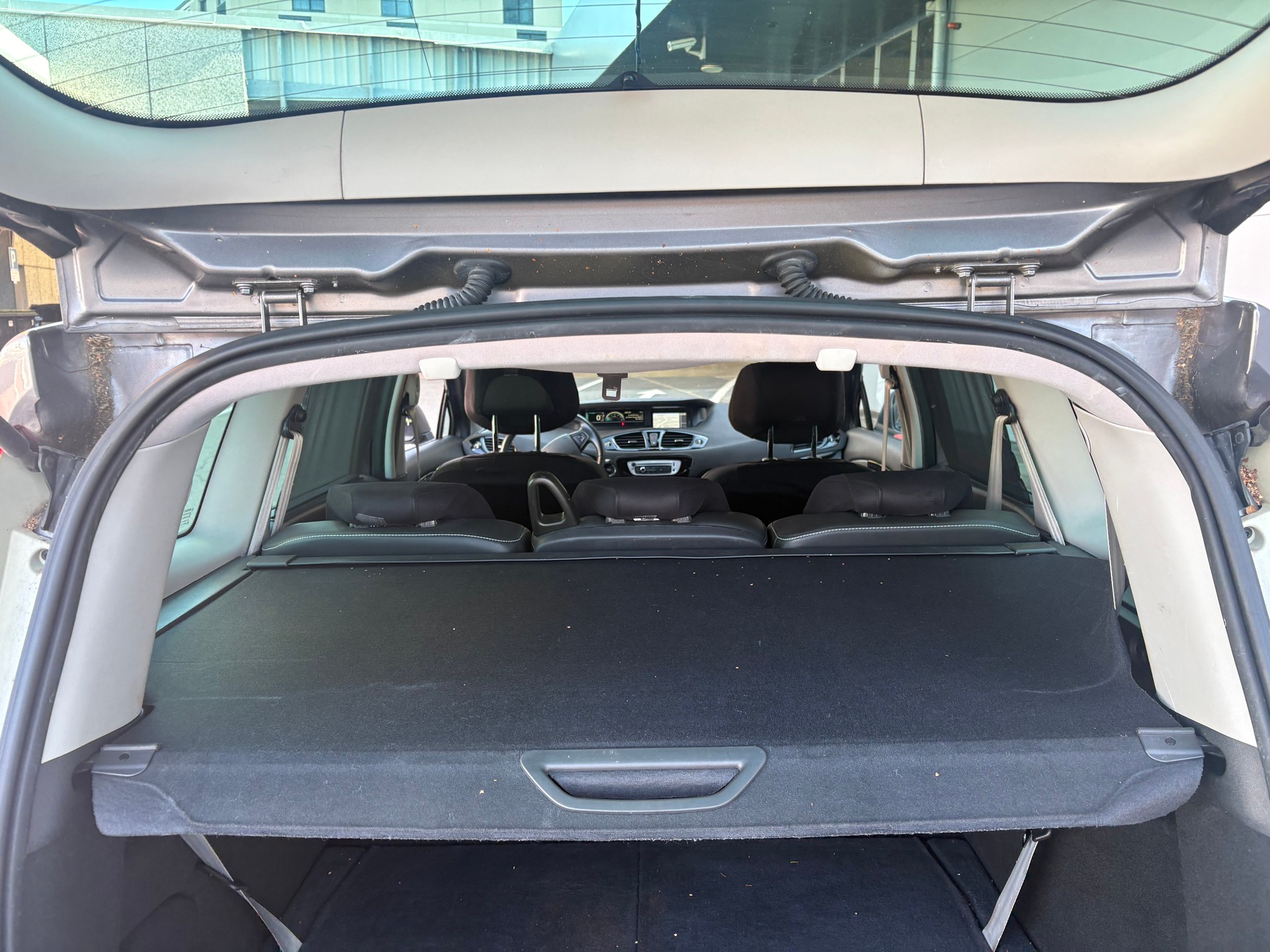 RENAULT Grand Scénic 1.5 dCi Dynamique EDC-image-5