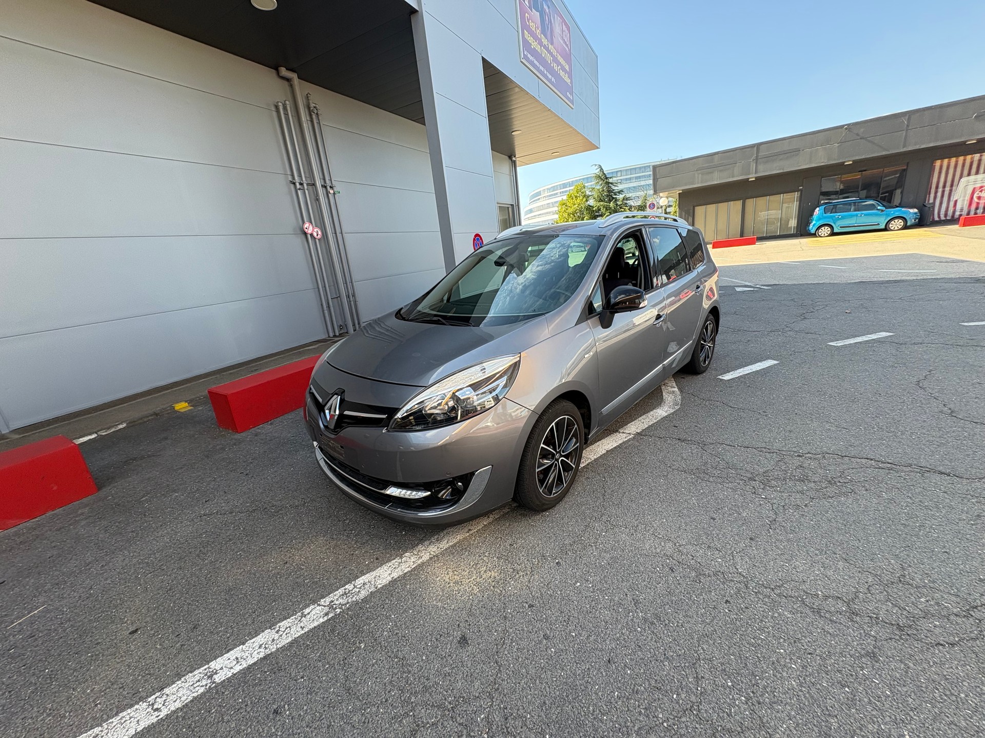 RENAULT Grand Scénic 1.5 dCi Dynamique EDC-image-2