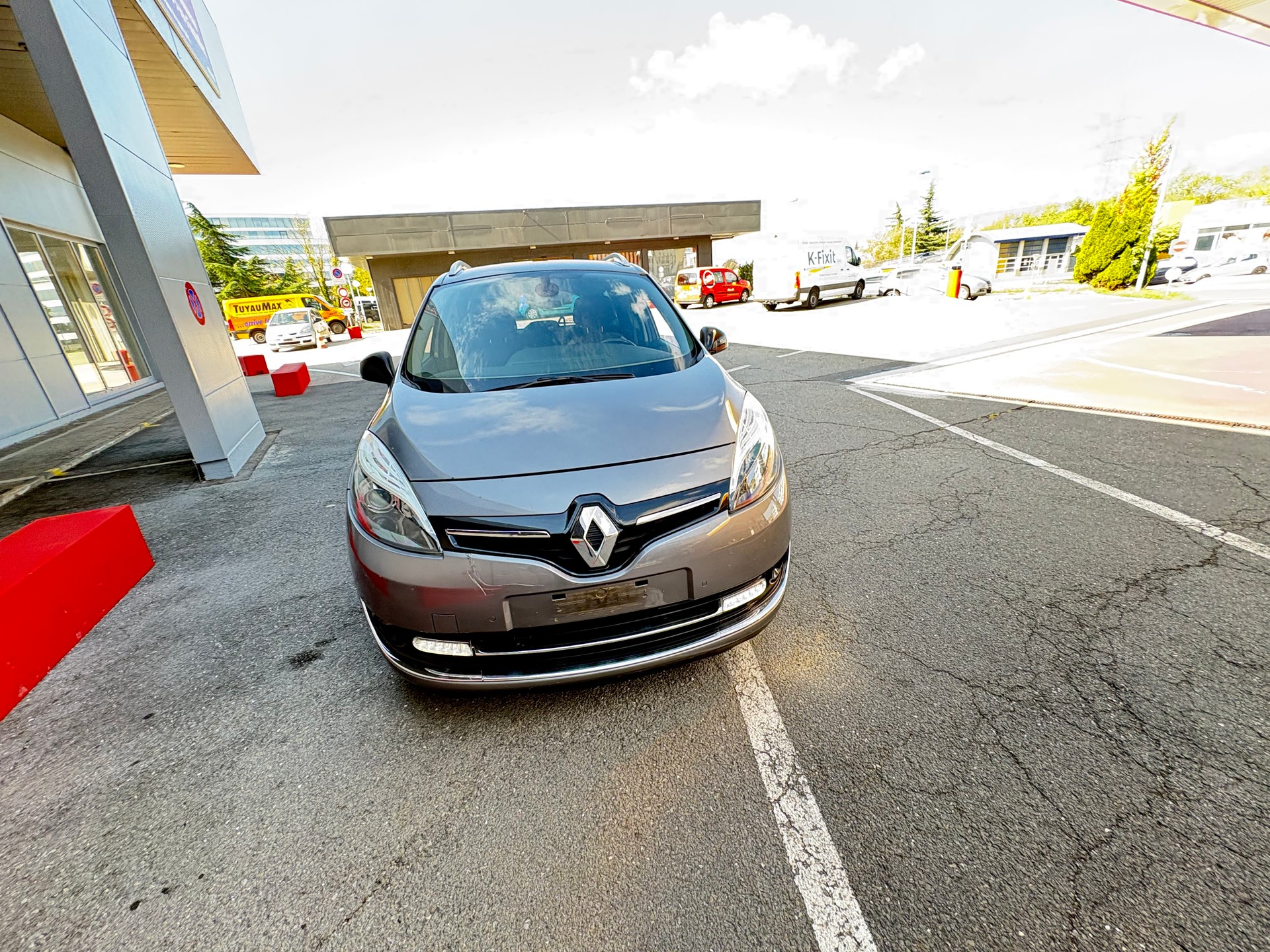RENAULT Grand Scénic 1.5 dCi Dynamique EDC-image-1
