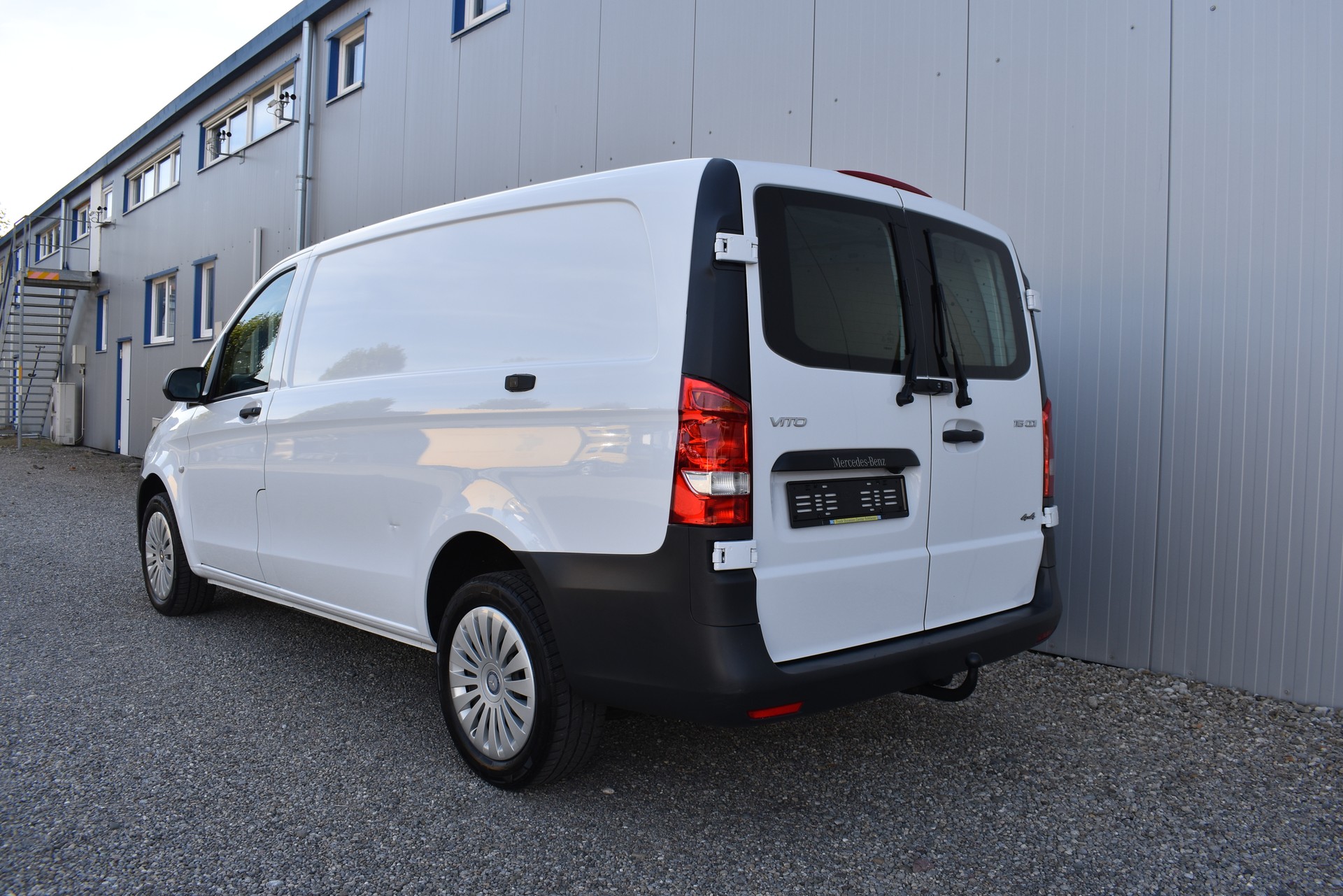 MERCEDES-BENZ Vito 116 CDI Lang 4x4-image-2