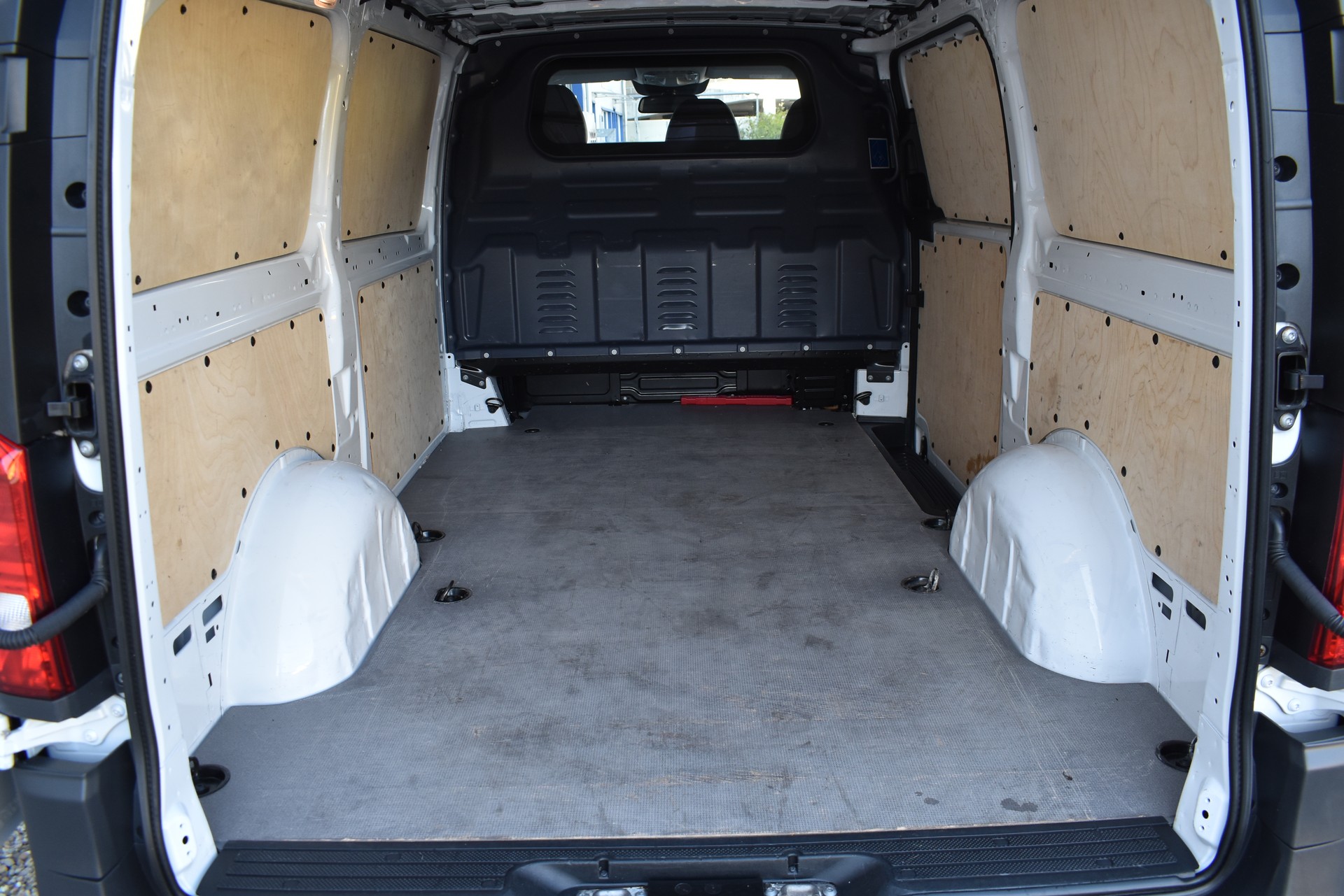 MERCEDES-BENZ Vito 116 CDI Lang 4x4-image-9