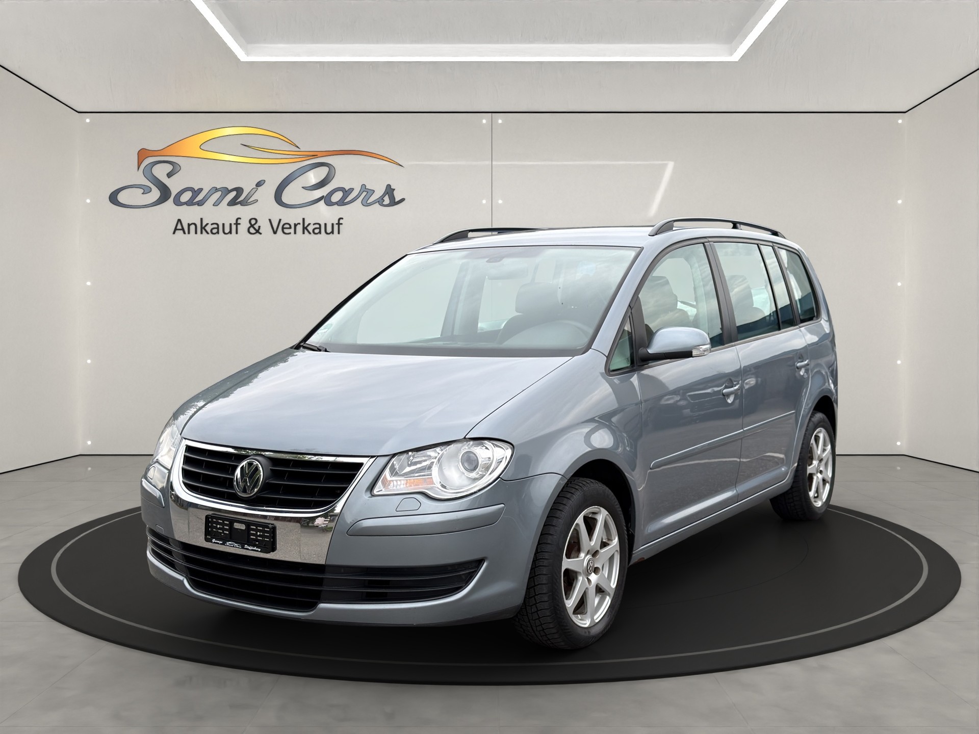 VW Touran 1.4 TSI Highline-image-1