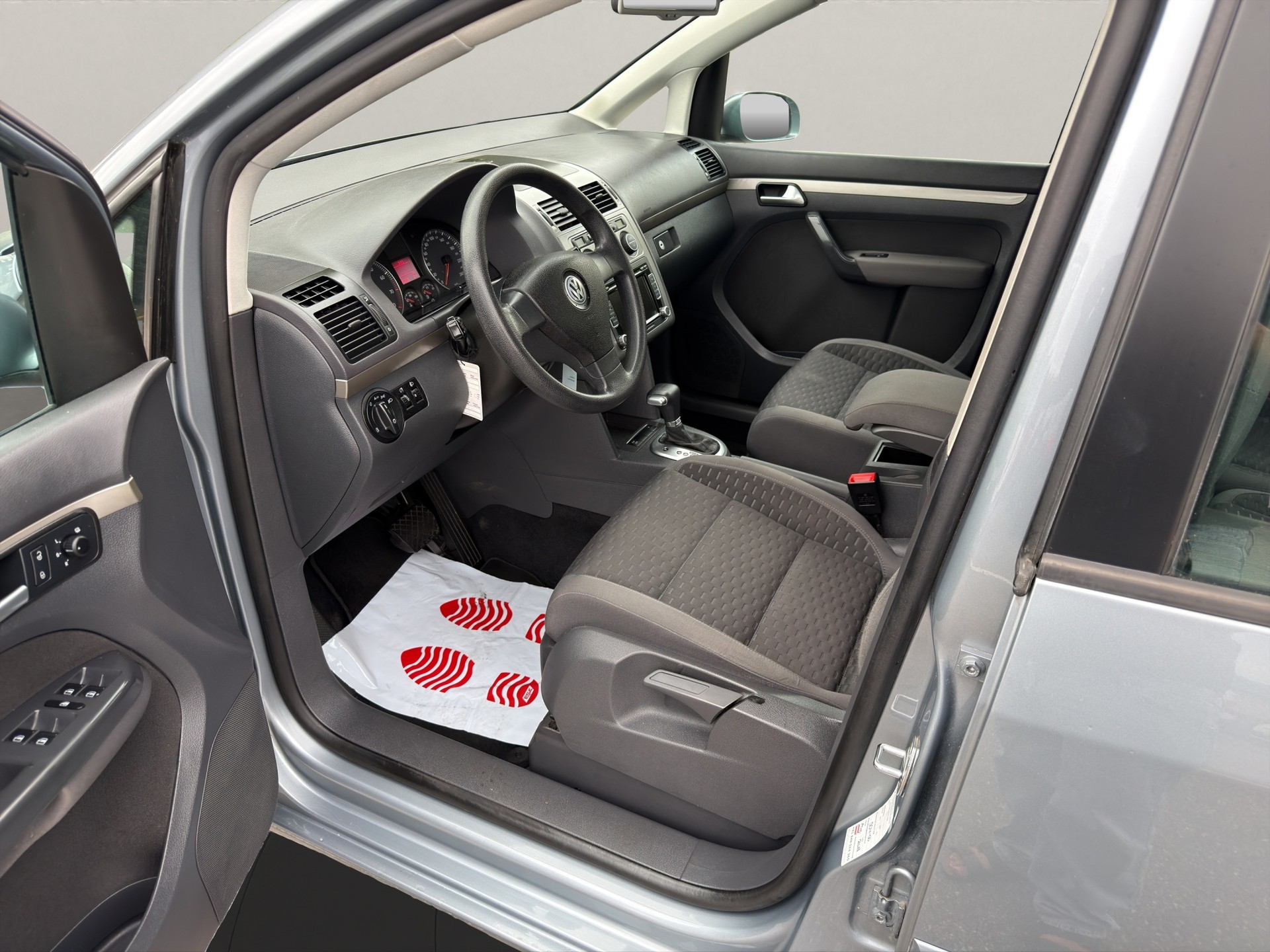 VW Touran 1.4 TSI Highline-image-10