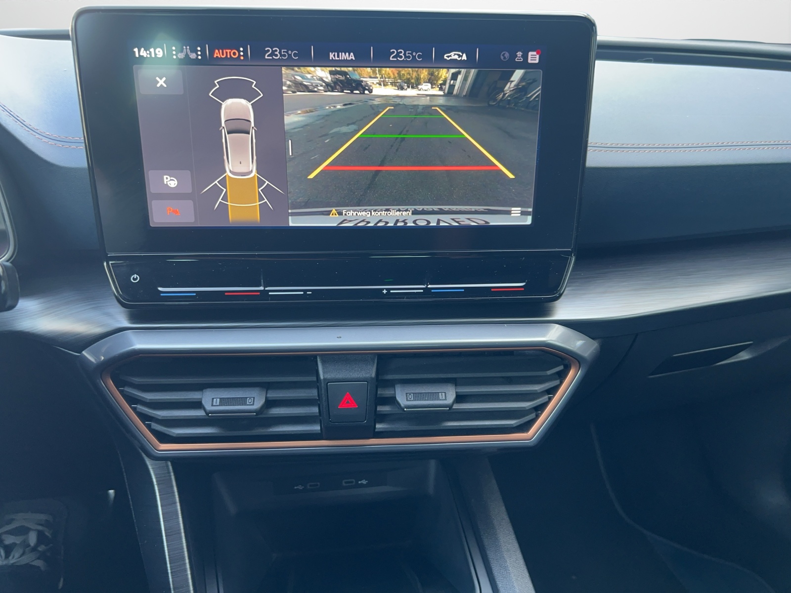 CUPRA LEON VZ 2.0 TSI DSG-image-7