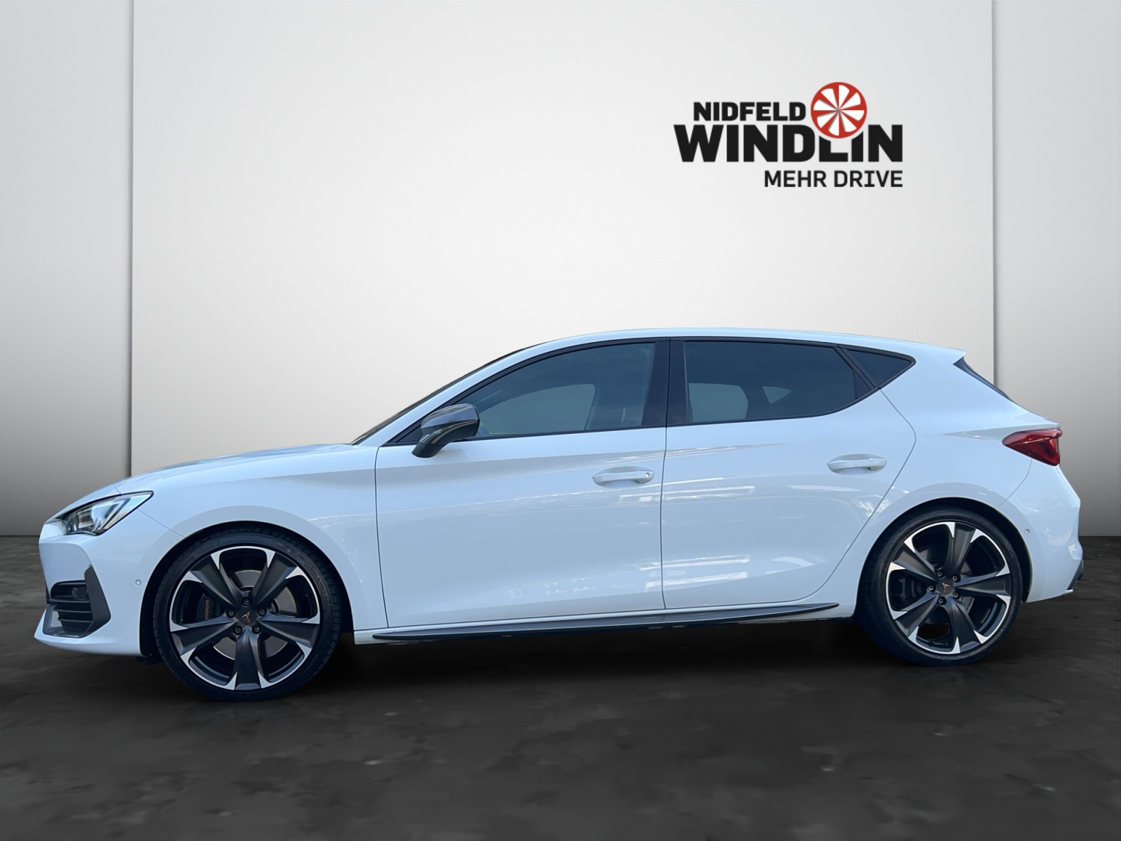 CUPRA LEON VZ 2.0 TSI DSG-image-2