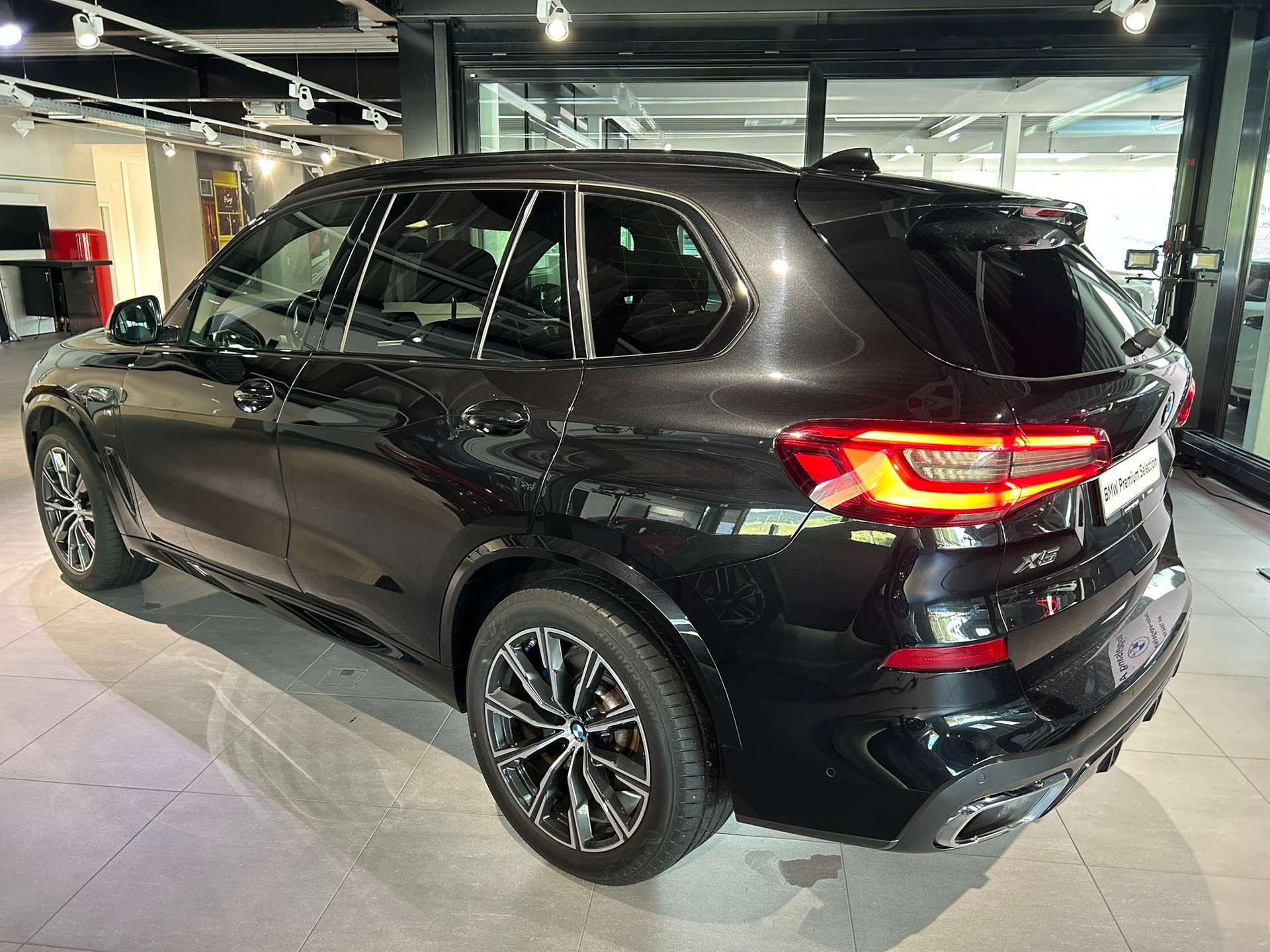 BMW X5 xDrive45e Steptronic-image-5
