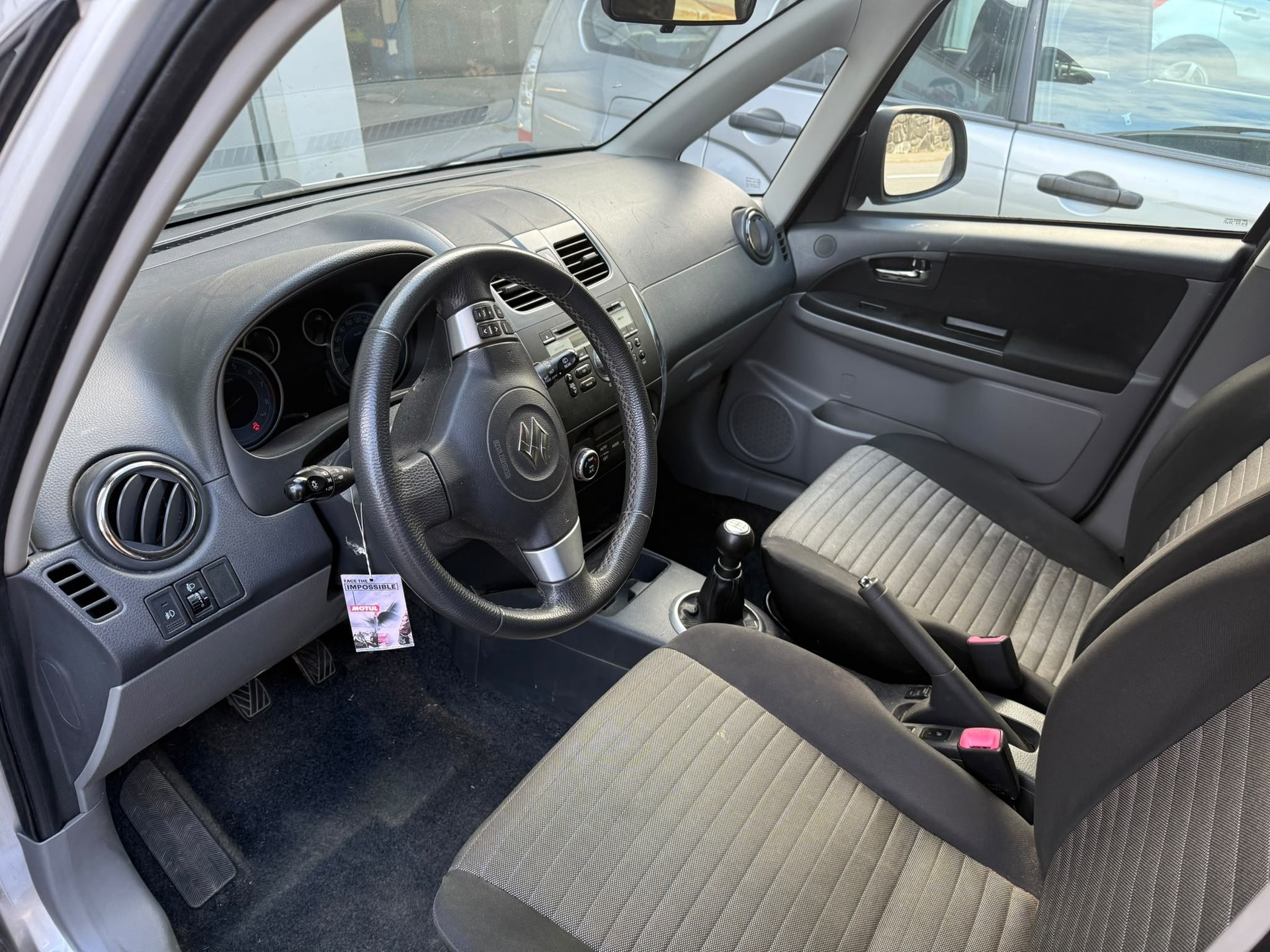 SUZUKI SX4 1.6 16V GL 4WD-image-4