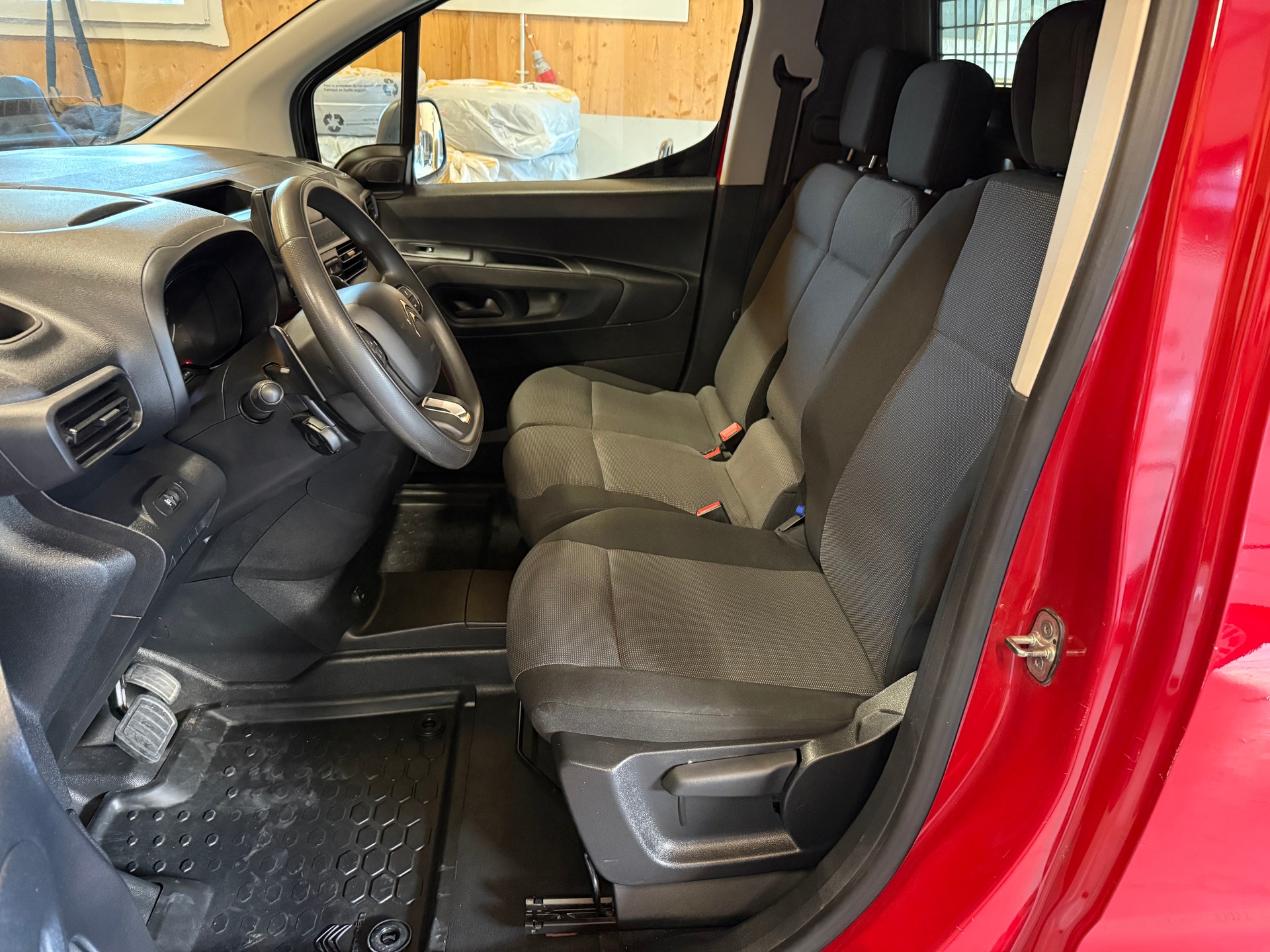CITROEN Berlingo Van 1.5 Blue HDi 130 s/s Club EAT8 1000kg-image-6