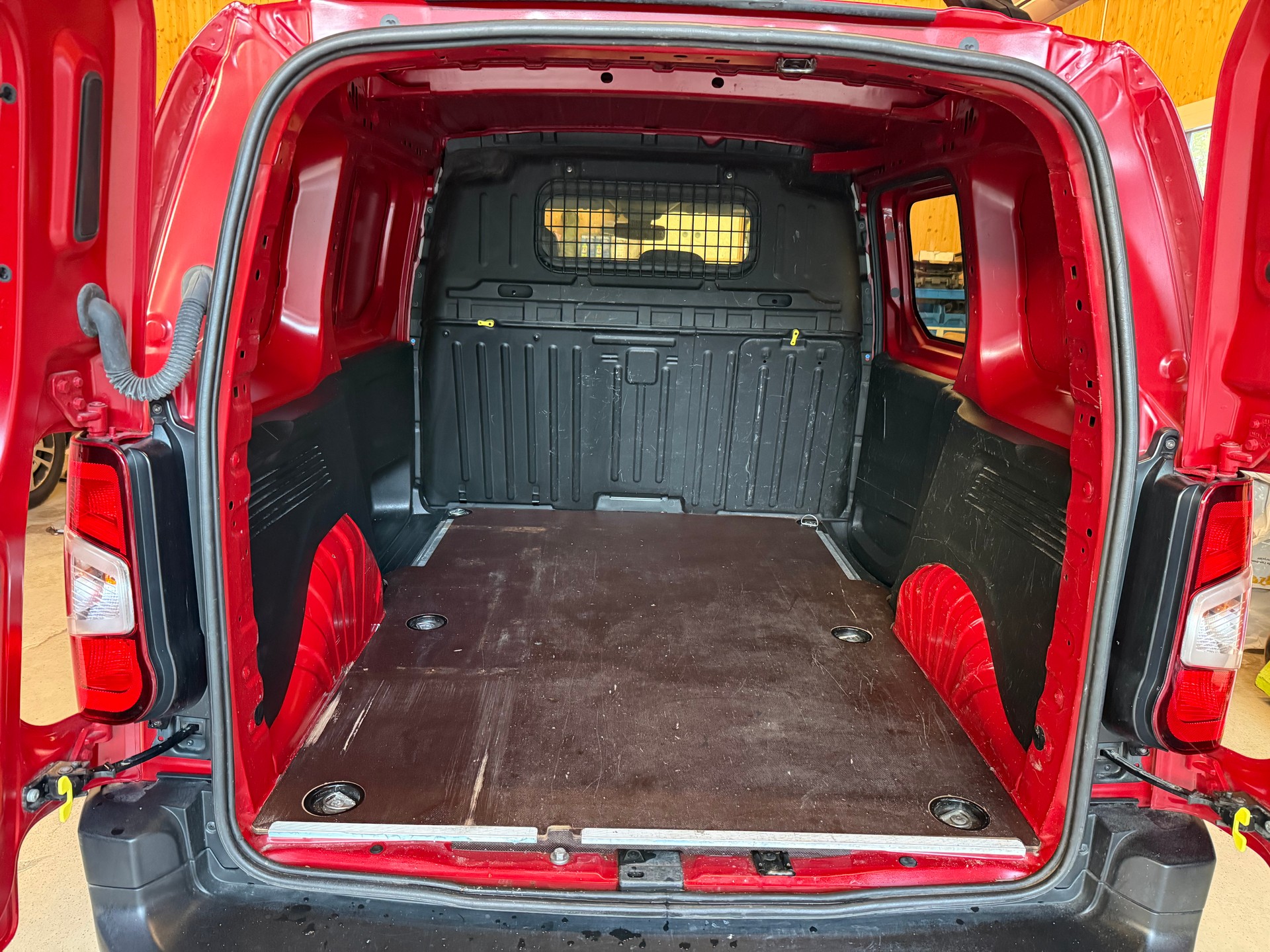 CITROEN Berlingo Van 1.5 Blue HDi 130 s/s Club EAT8 1000kg-image-10