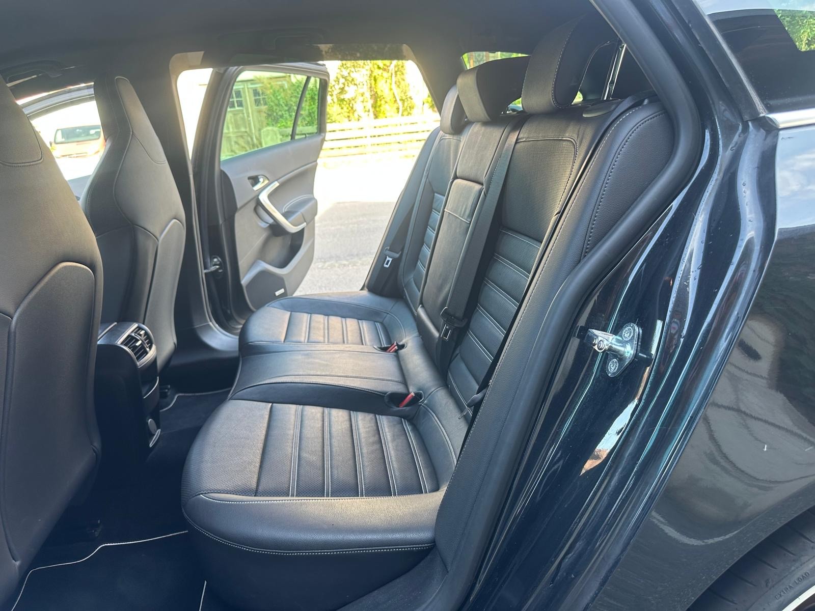 OPEL Insignia Sports Tourer 2.8 Turbo OPC 4WD Automatic-image-10