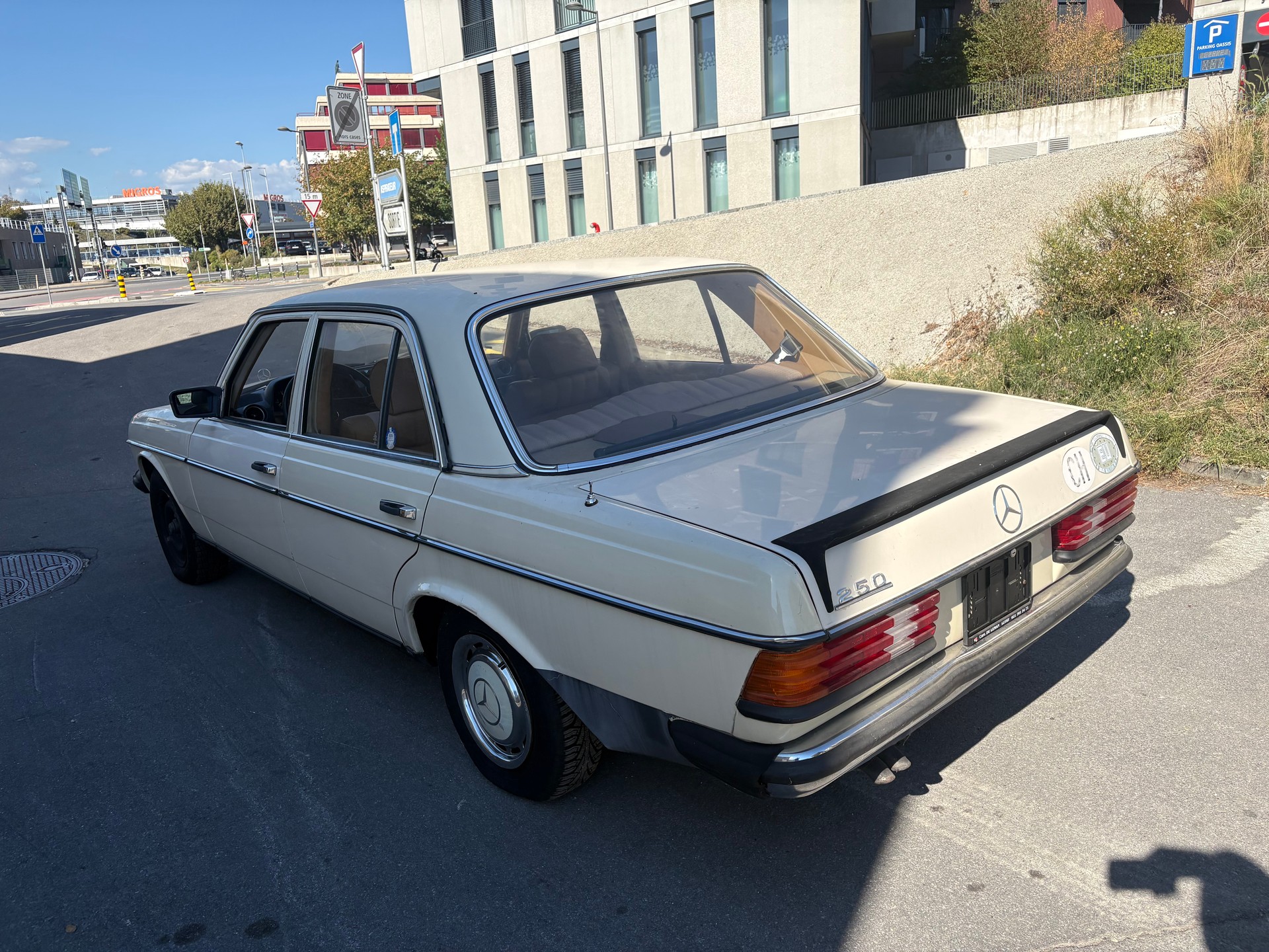 MERCEDES-BENZ 250-image-7