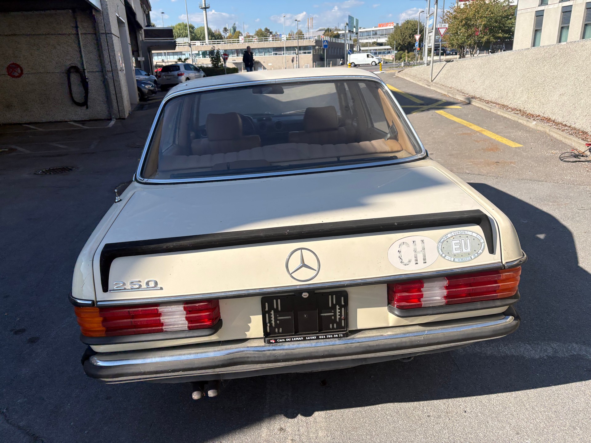 MERCEDES-BENZ 250-image-8