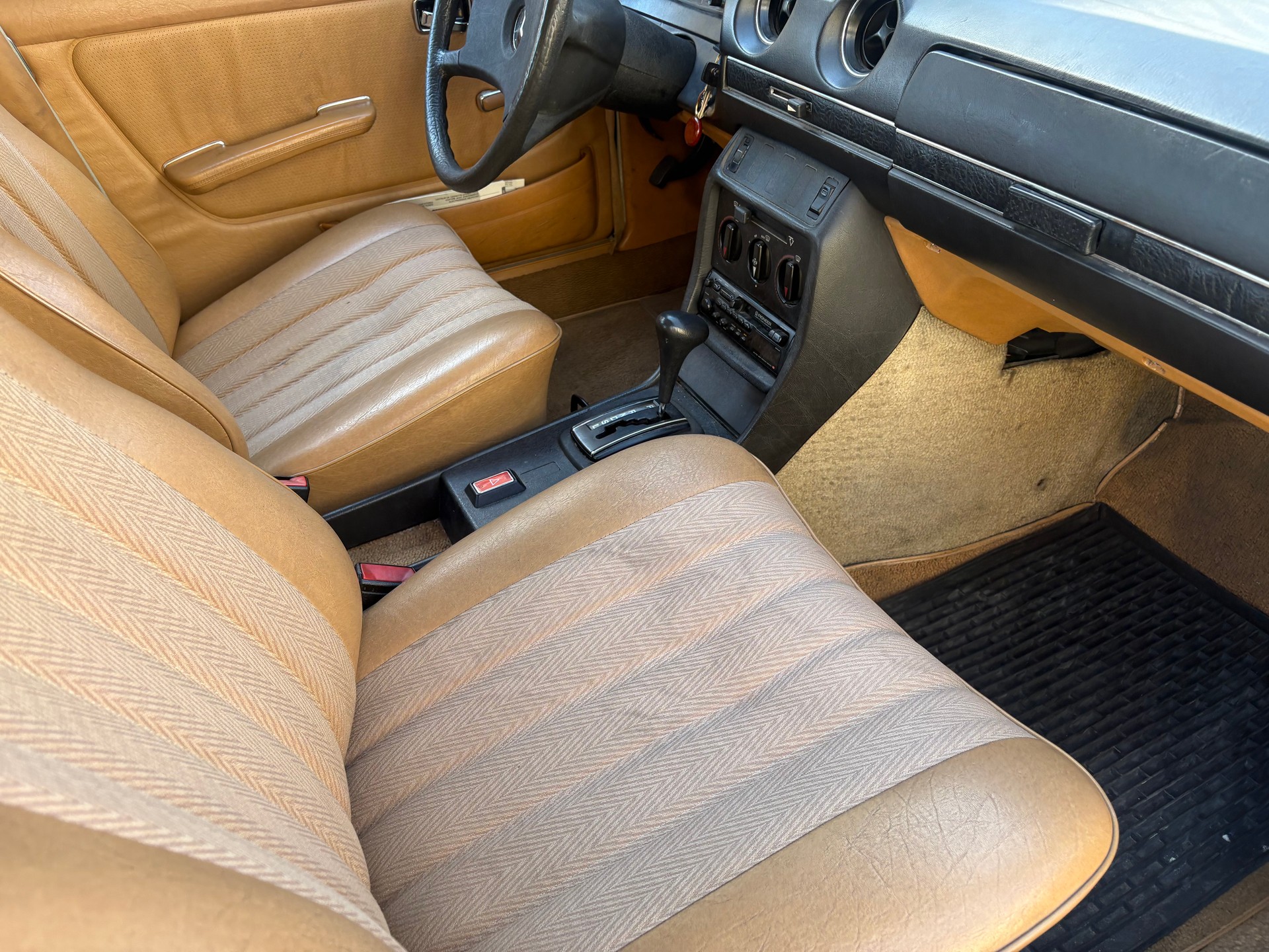 MERCEDES-BENZ 250-image-11