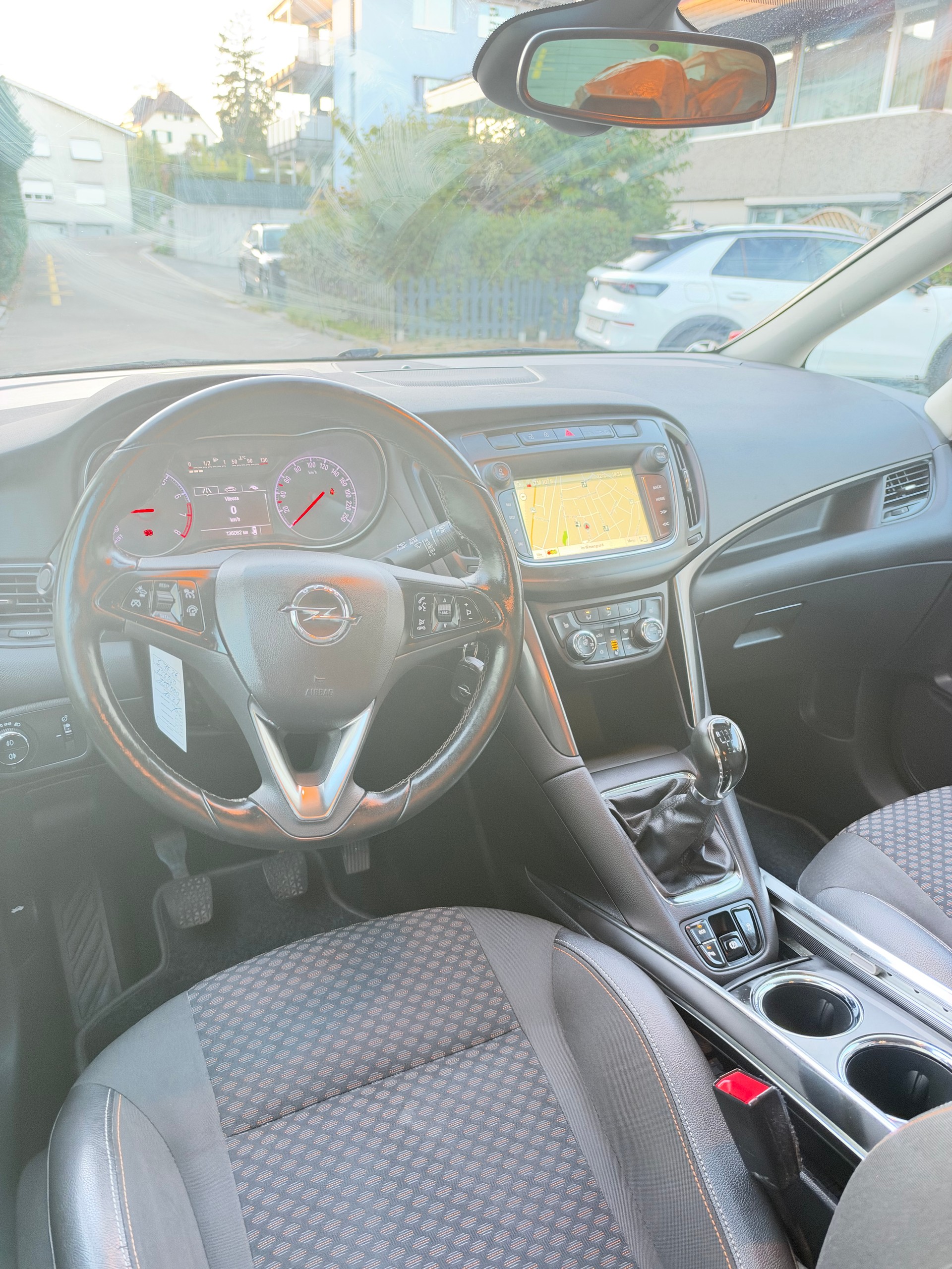 OPEL Zafira 1.4i 16V Excellence/ FRISCH AB MFK 5. 09. 2026 & SERVICE/ AHK 1300kg / RÜCKFAHRKAMERA / NAVI-image-9