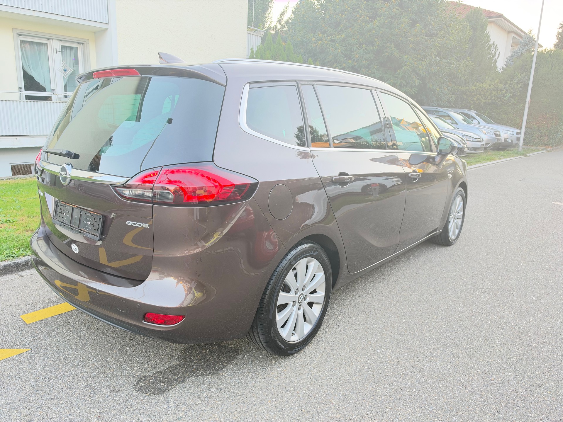 OPEL Zafira 1.4i 16V Excellence/ FRISCH AB MFK 5. 09. 2026 & SERVICE/ AHK 1300kg / RÜCKFAHRKAMERA / NAVI-image-5