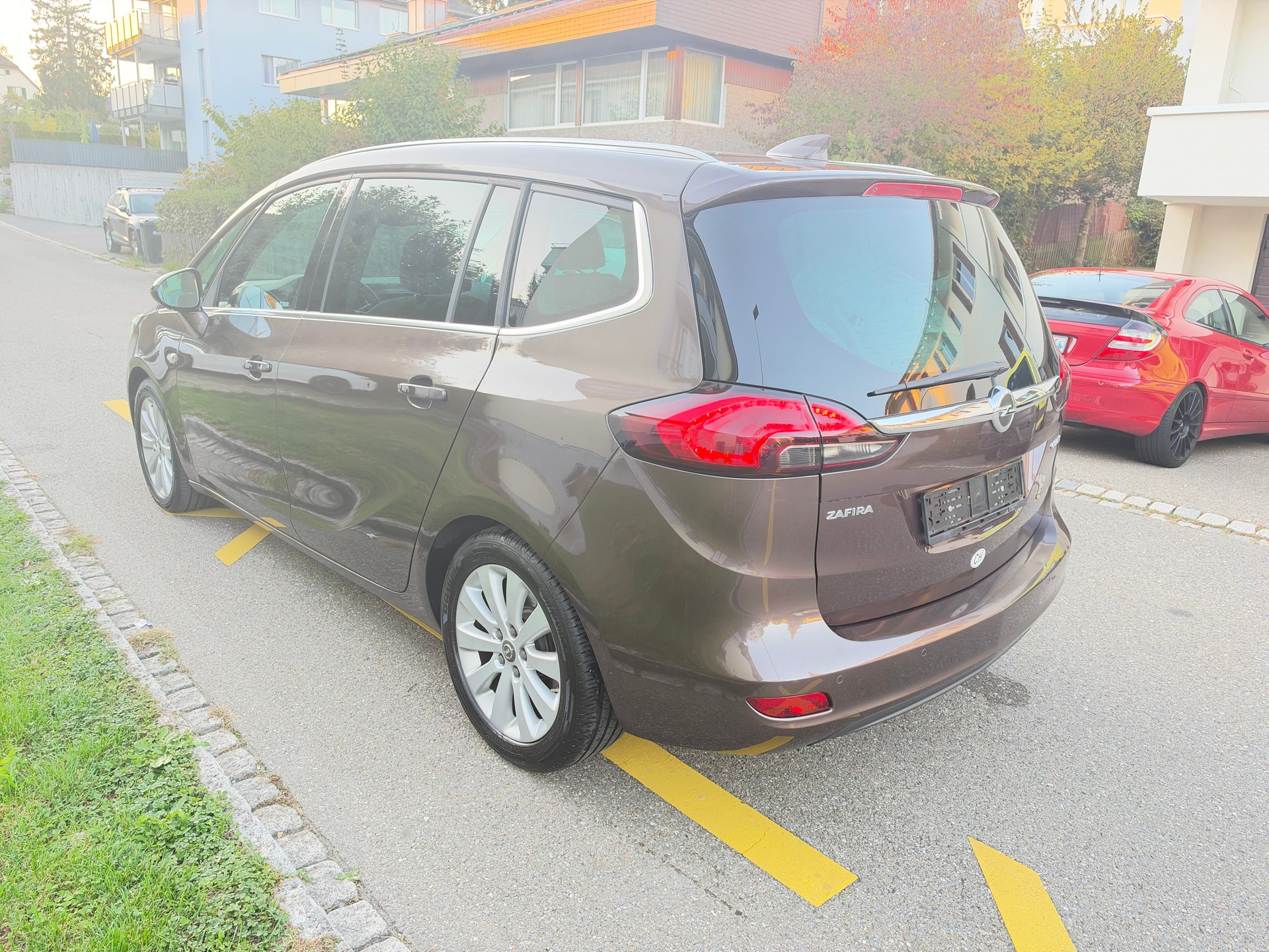 OPEL Zafira 1.4i 16V Excellence/ FRISCH AB MFK 5. 09. 2026 & SERVICE/ AHK 1300kg / RÜCKFAHRKAMERA / NAVI-image-3