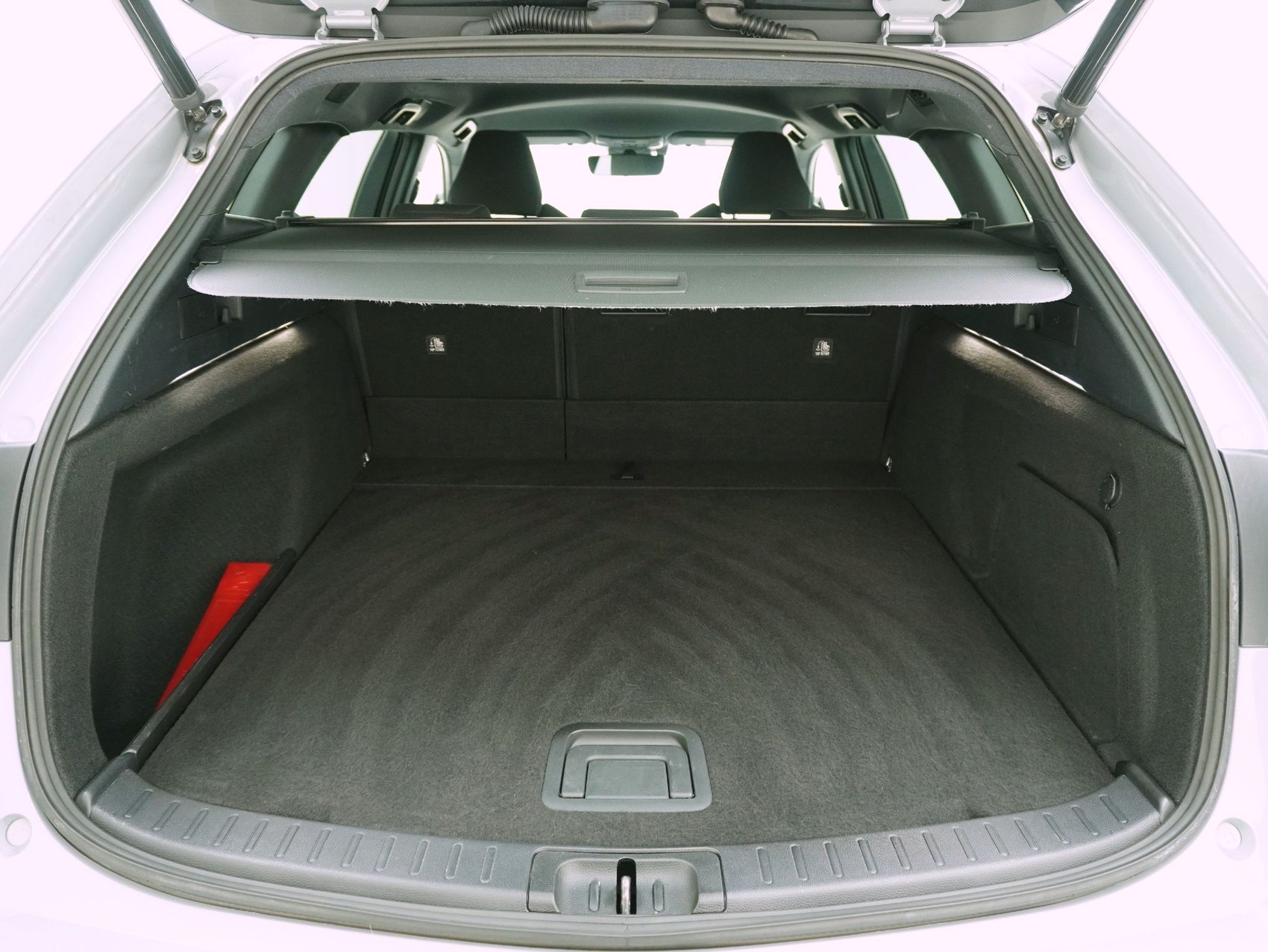 TOYOTA Corolla Touring Sports 2.0 HSD Trend-image-11
