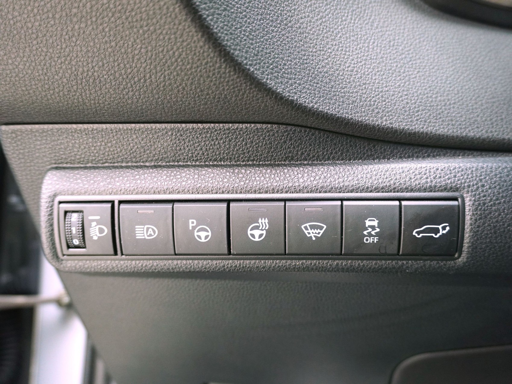 TOYOTA Corolla Touring Sports 2.0 HSD Trend-image-13