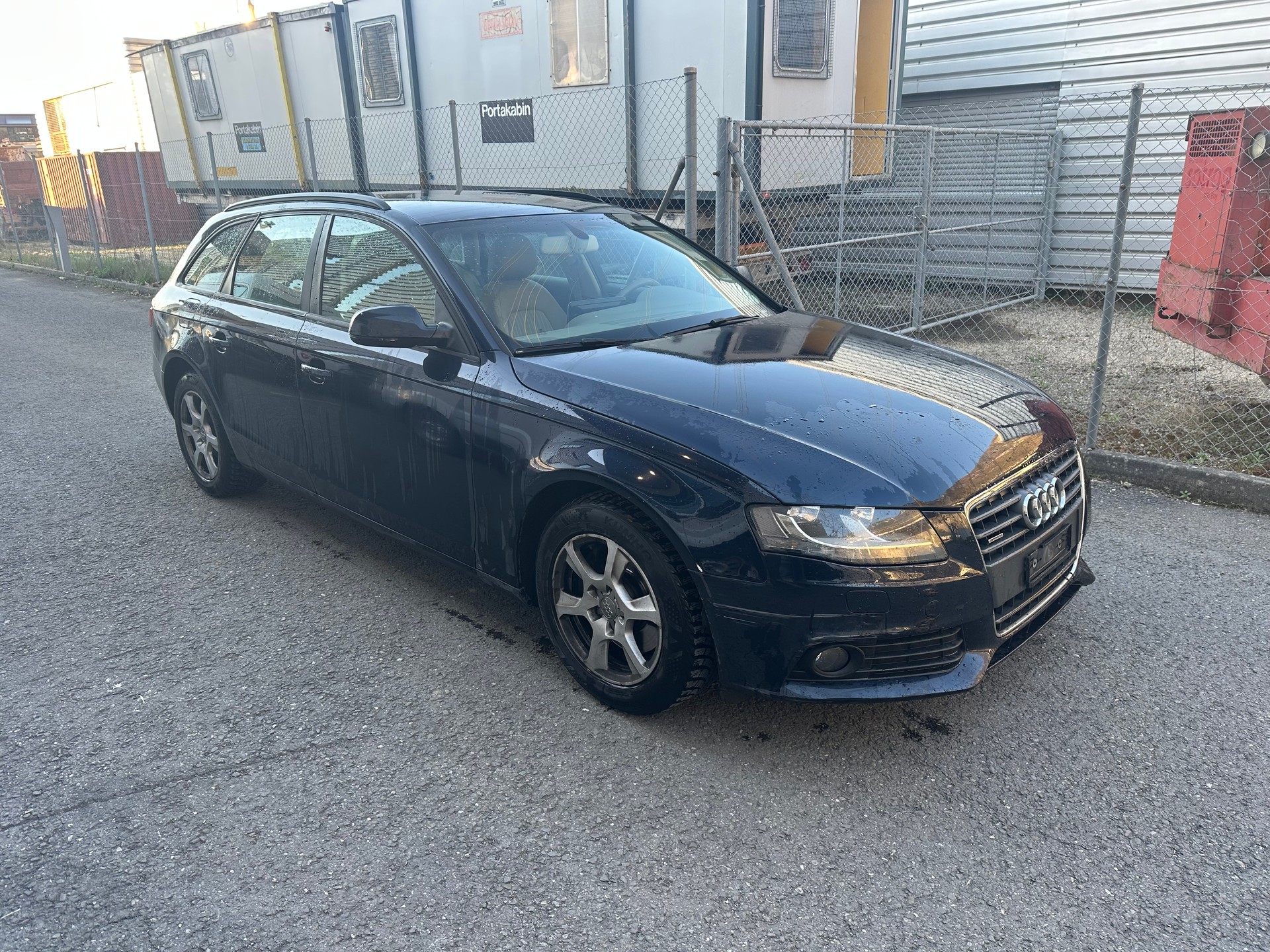 AUDI A4 Avant 2.0 TFSI quattro S-tronic-image-2