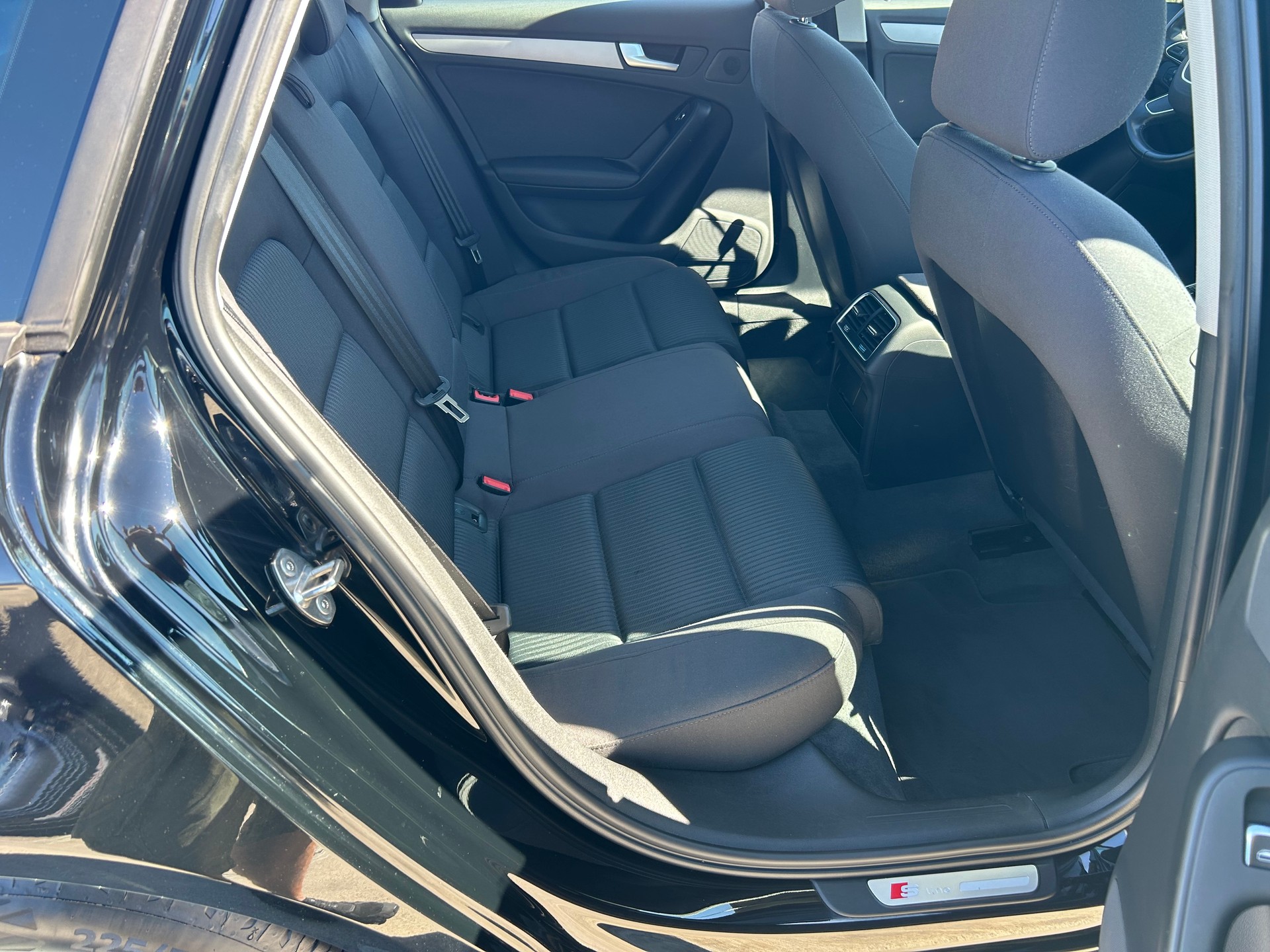 AUDI A4 Avant 2.0 TDI multitronic-image-7