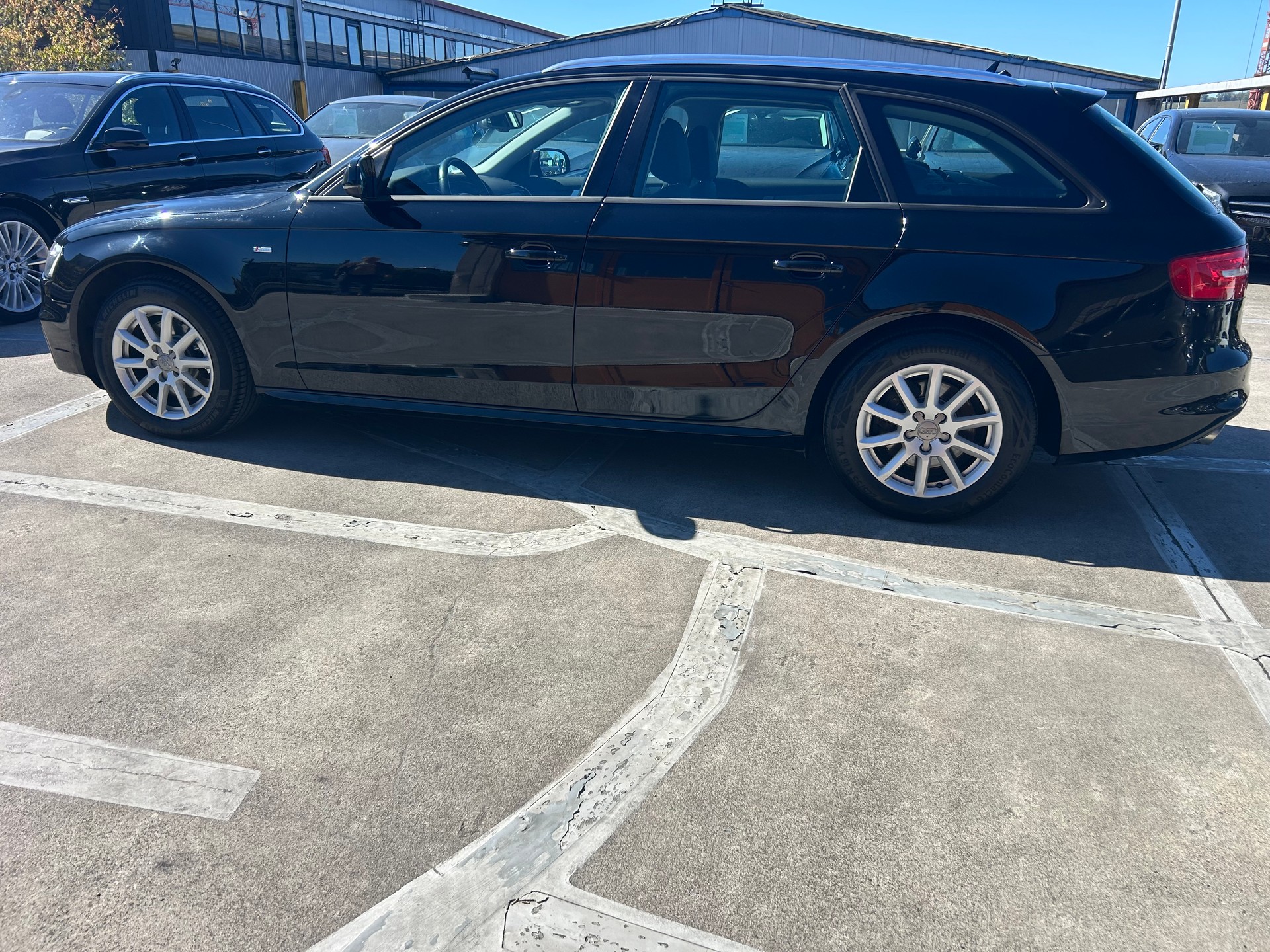 AUDI A4 Avant 2.0 TDI multitronic-image-1