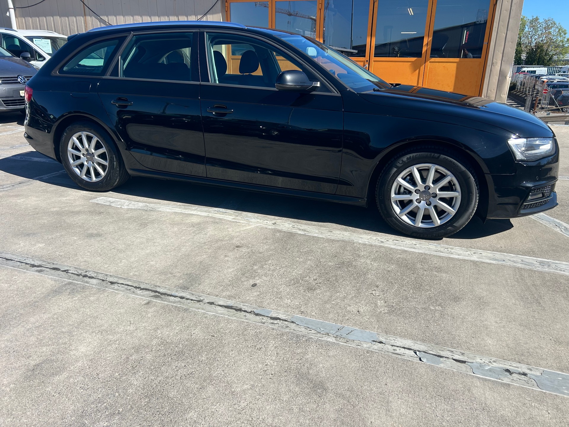 AUDI A4 Avant 2.0 TDI multitronic-image-4