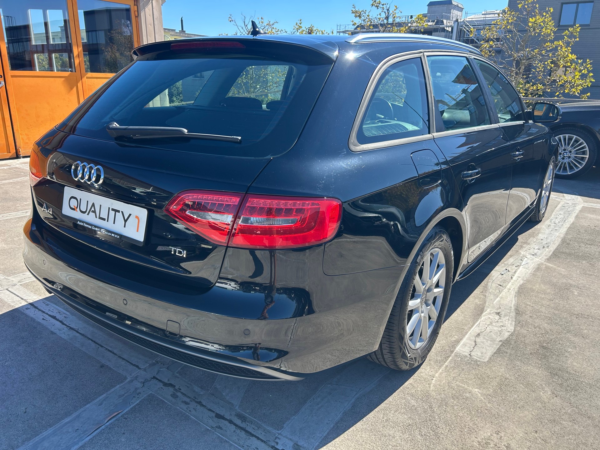 AUDI A4 Avant 2.0 TDI multitronic-image-3