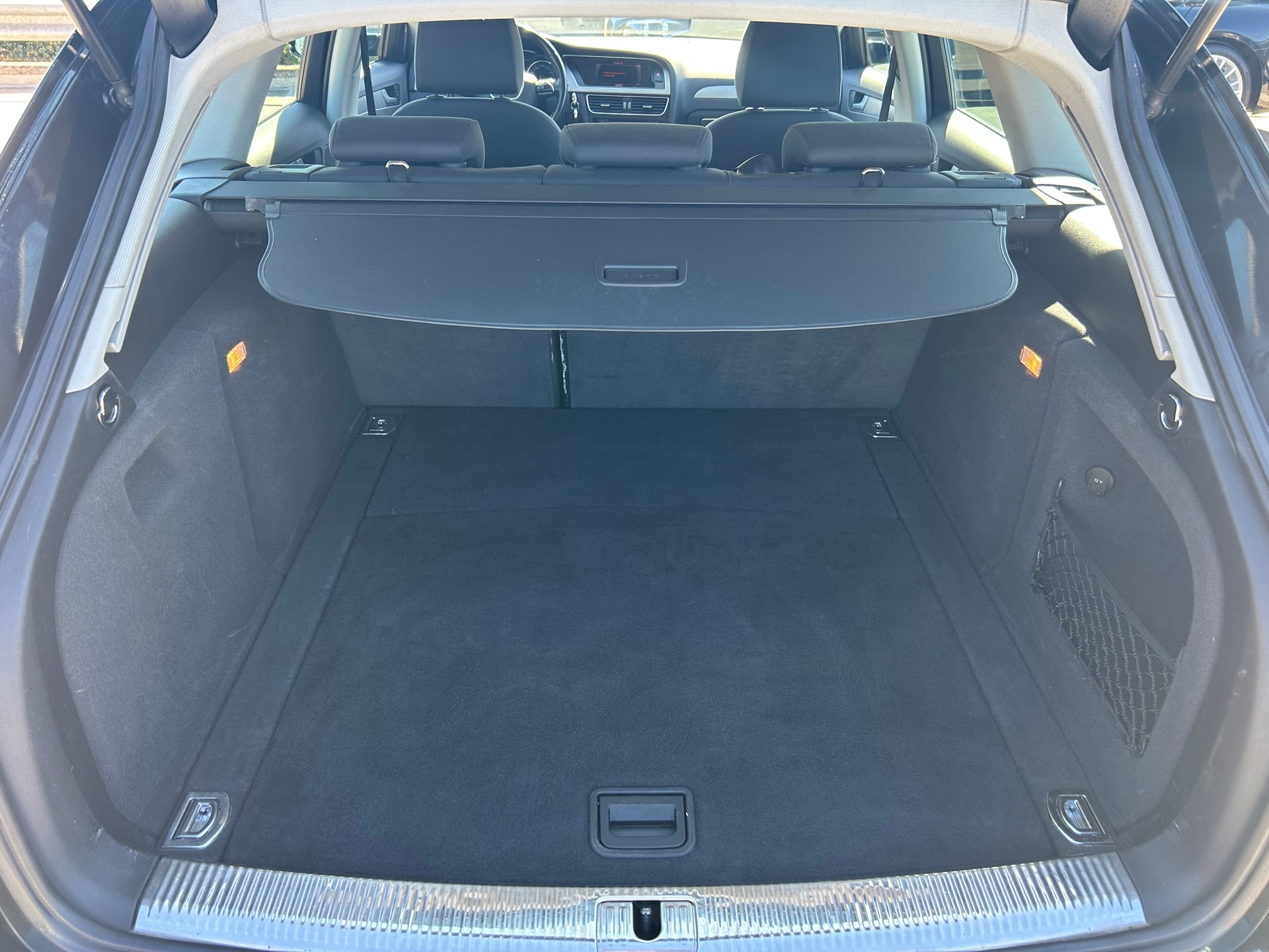 AUDI A4 Avant 2.0 TDI multitronic-image-11