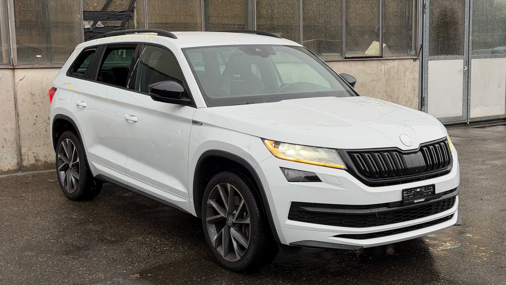 SKODA Kodiaq 2.0 TSI Sport Line DSG 4x4-image-2