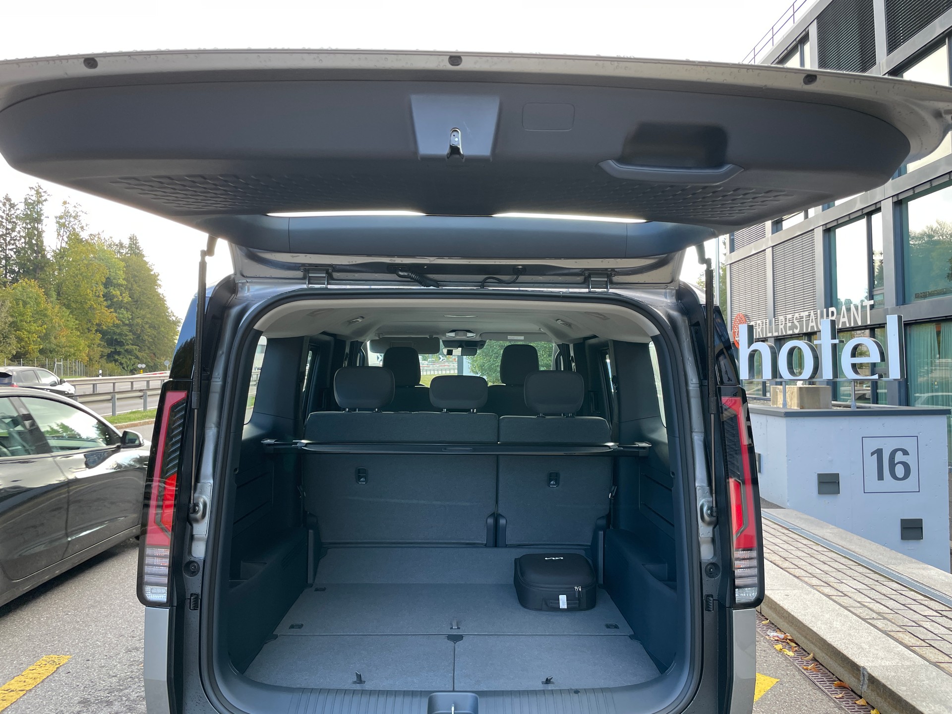 KIA PV5 71.2 kWh Elite mit Wärmepumpe-image-9