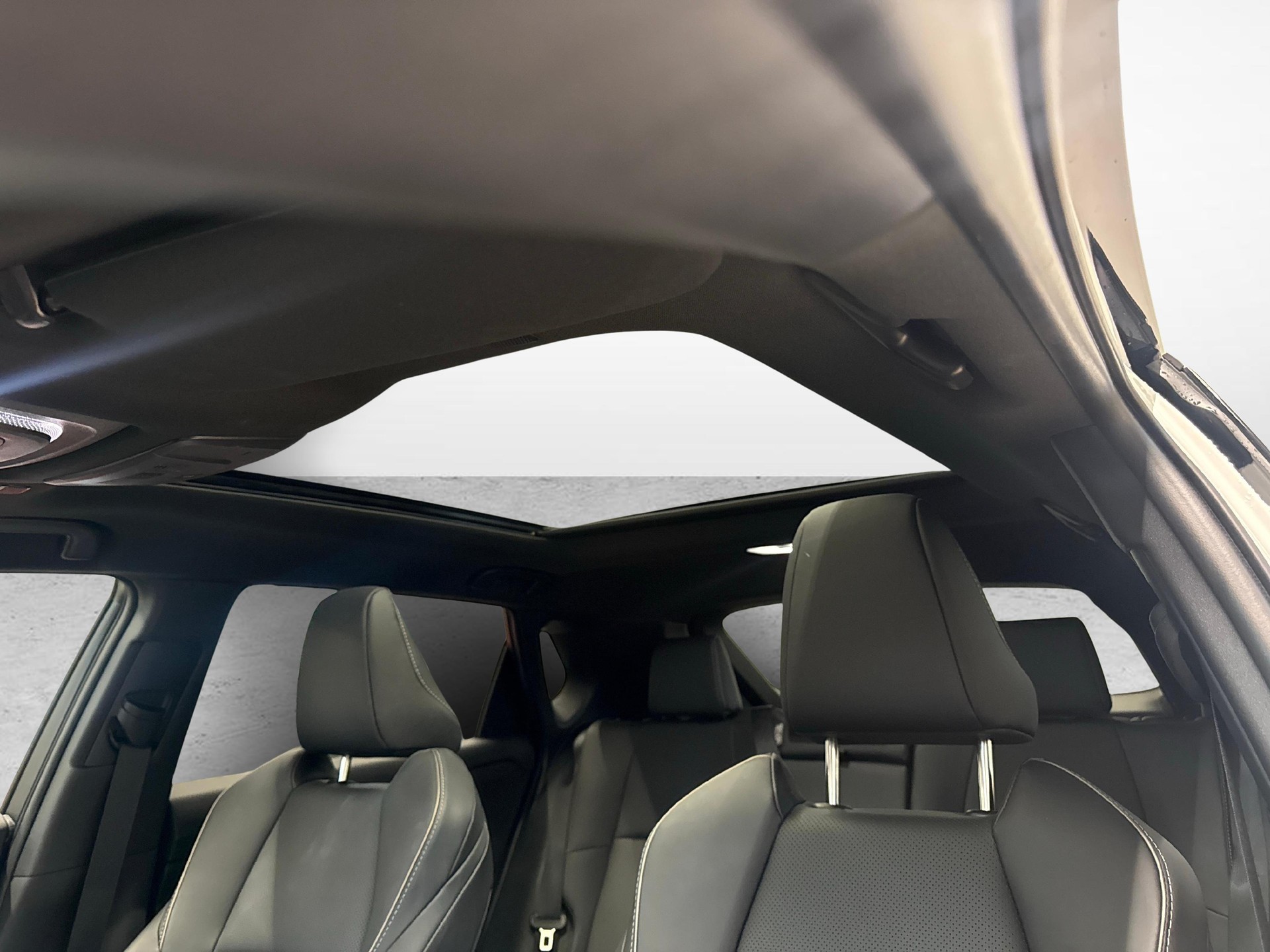 TOYOTA bZ4X Premium AWD + Ruote invernali & Servizi inclusi-image-10