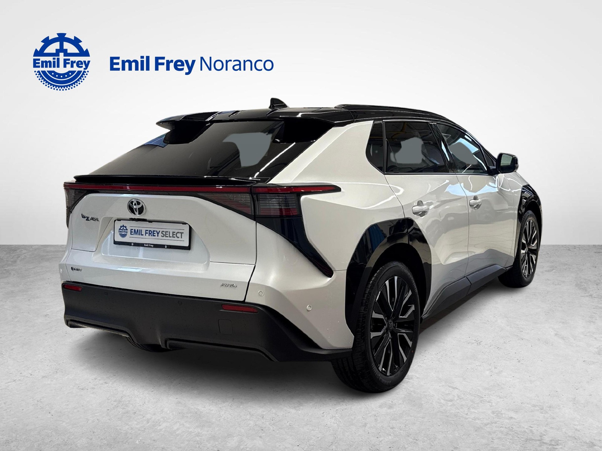 TOYOTA bZ4X Premium AWD + Ruote invernali & Servizi inclusi-image-4