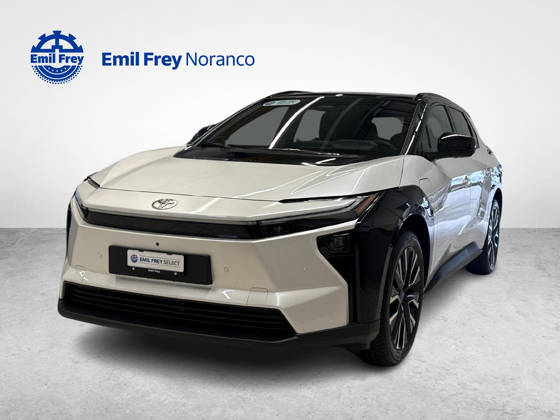 TOYOTA bZ4X Premium AWD + Ruote invernali & Servizi inclusi-image-0