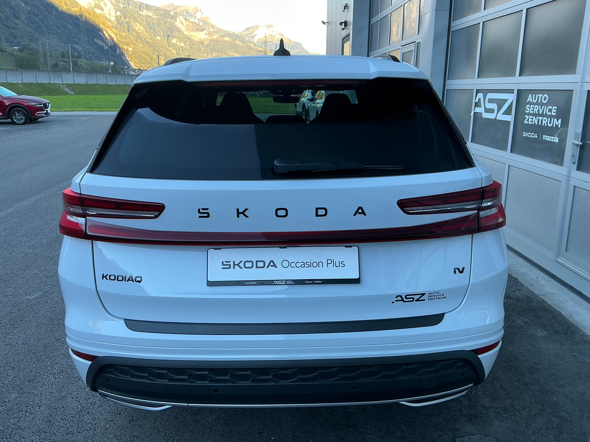 SKODA Kodiaq 1.5 TSI PHEV SportLine 2WD-image-2