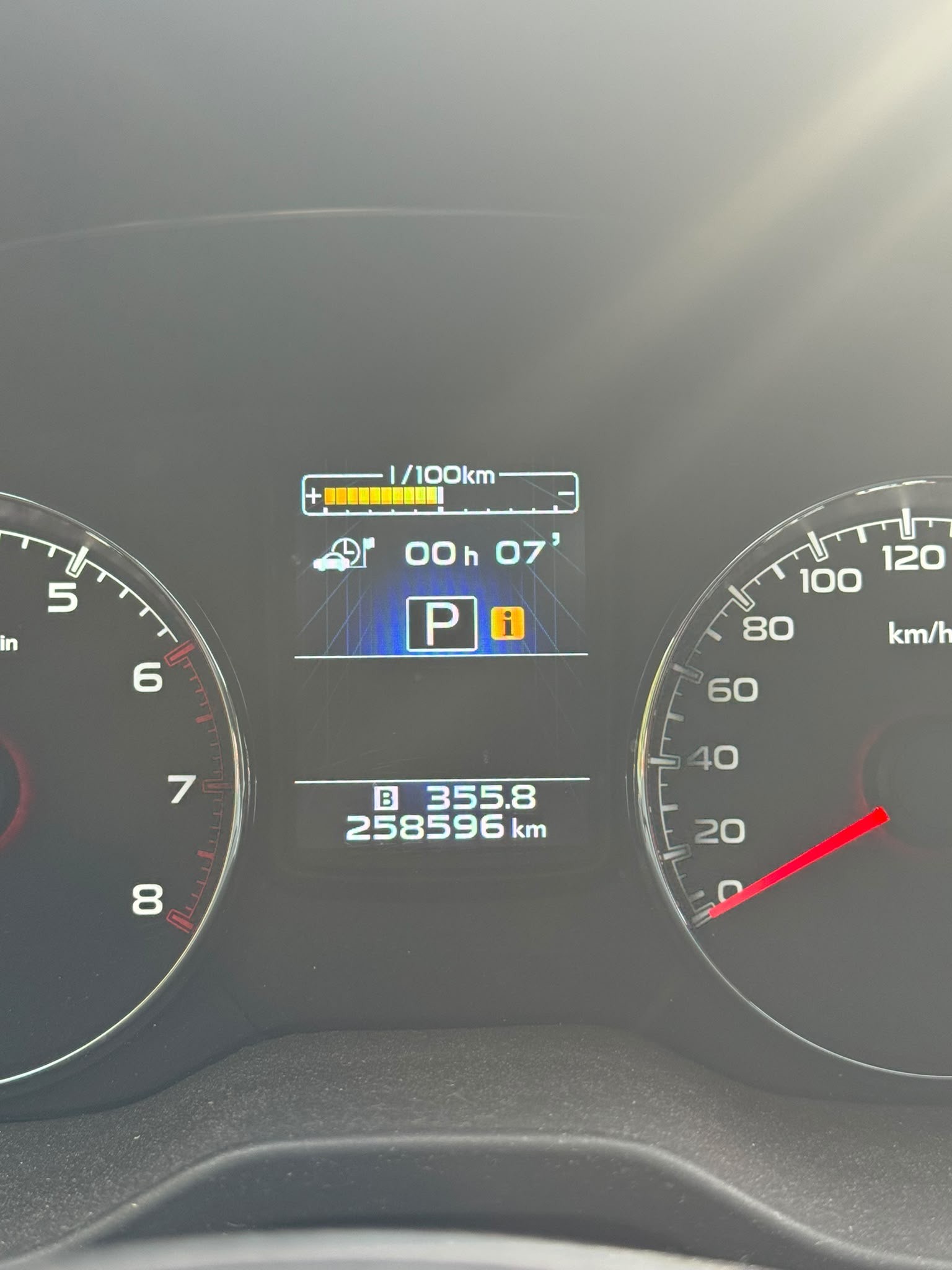 SUBARU Legacy 2.5i Swiss AWD Lineartronic-image-11