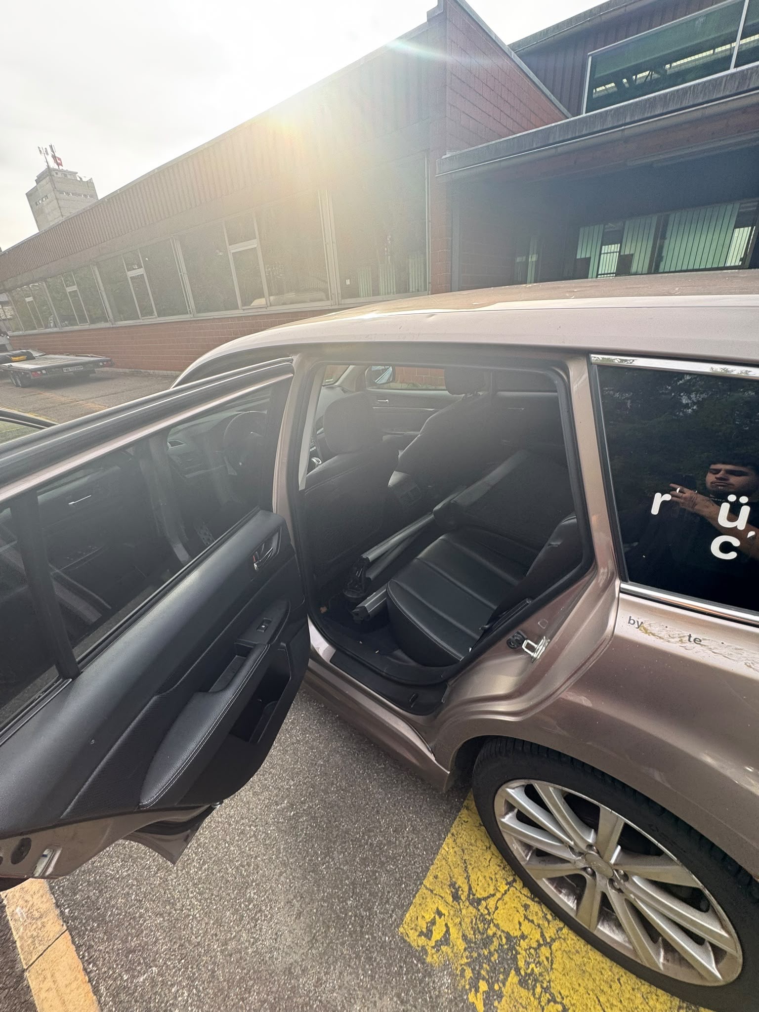 SUBARU Legacy 2.5i Swiss AWD Lineartronic-image-7
