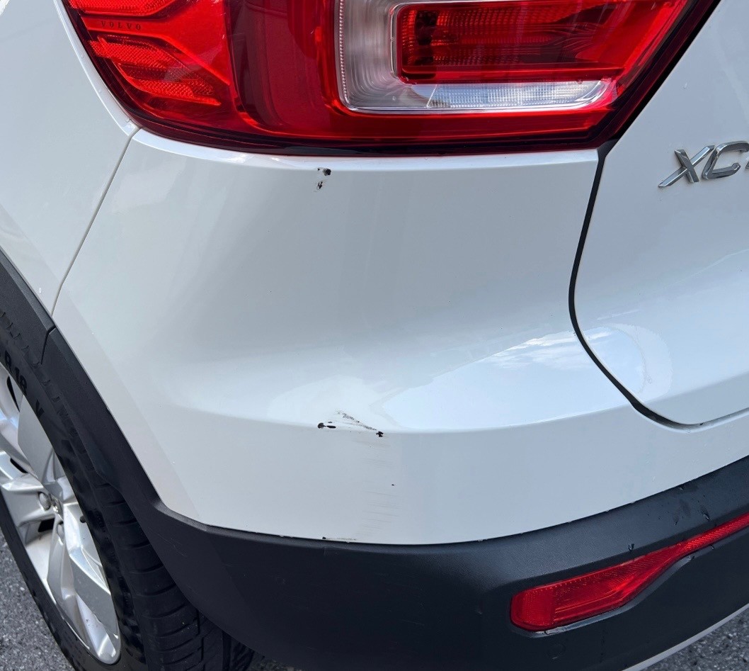 VOLVO XC40 B4 Benzin Mild Hybrid AWD Momentum Geartronic-image-7